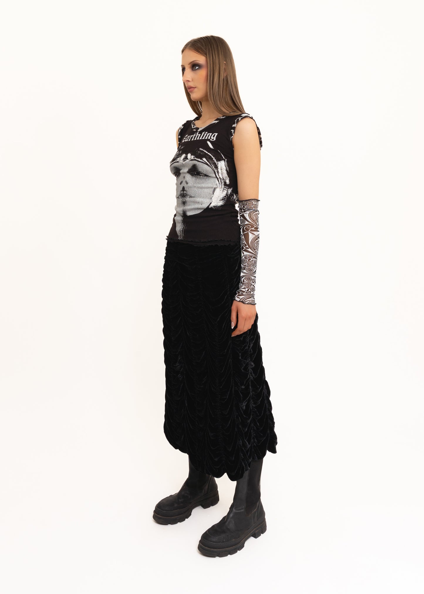 Earthling print tank top- black/ white