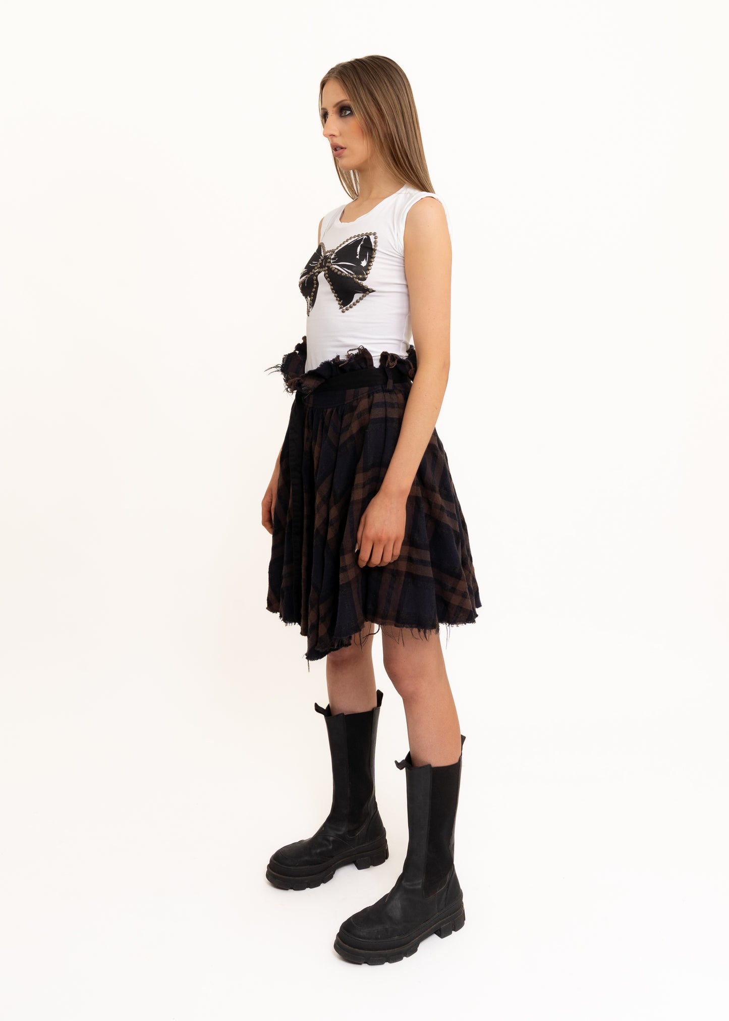 Studded bow graphic tank top