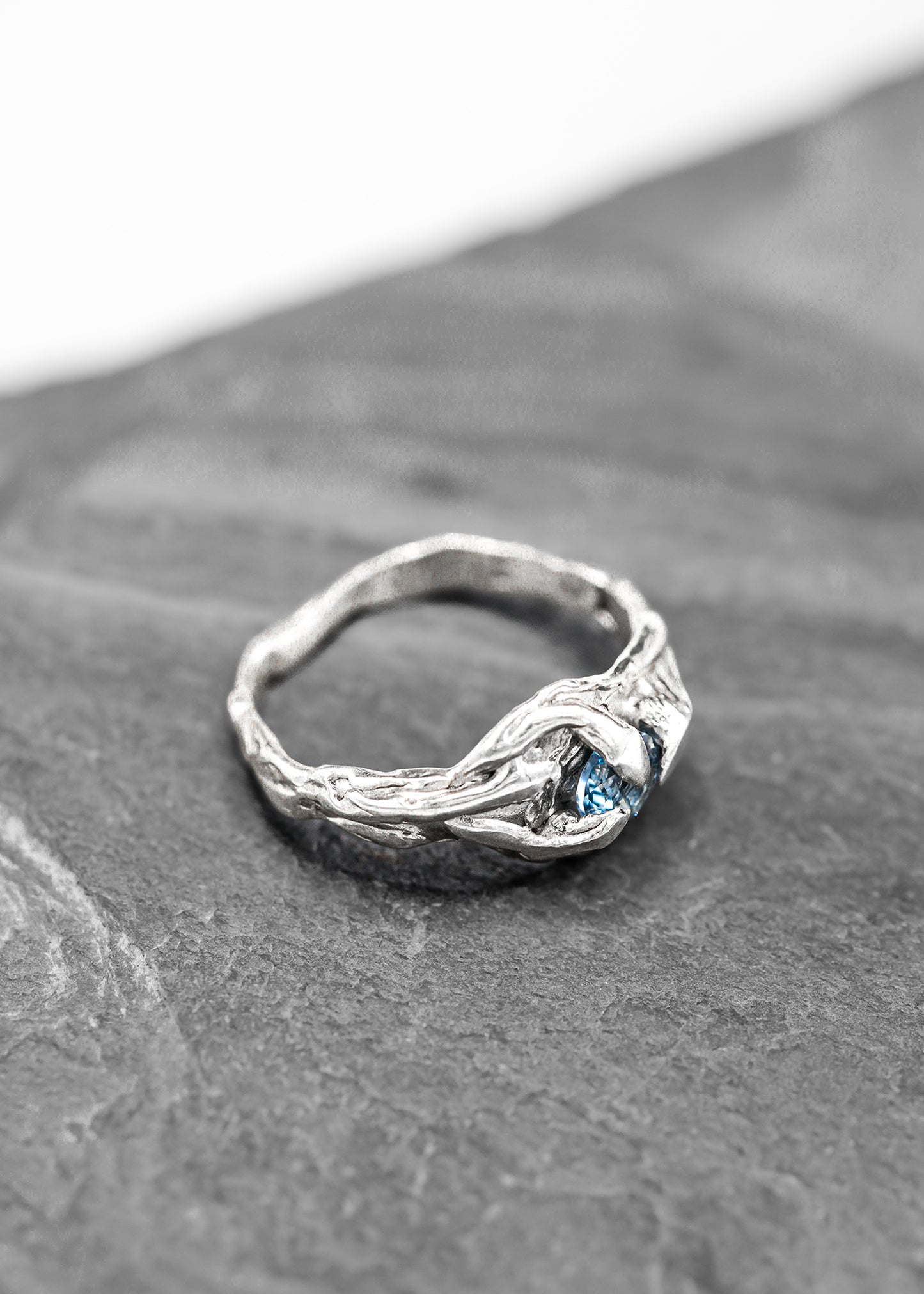Venom Gemz Sky Horizon ring