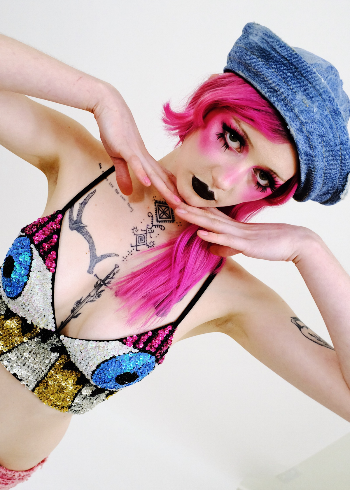 Eye sequinned bustier