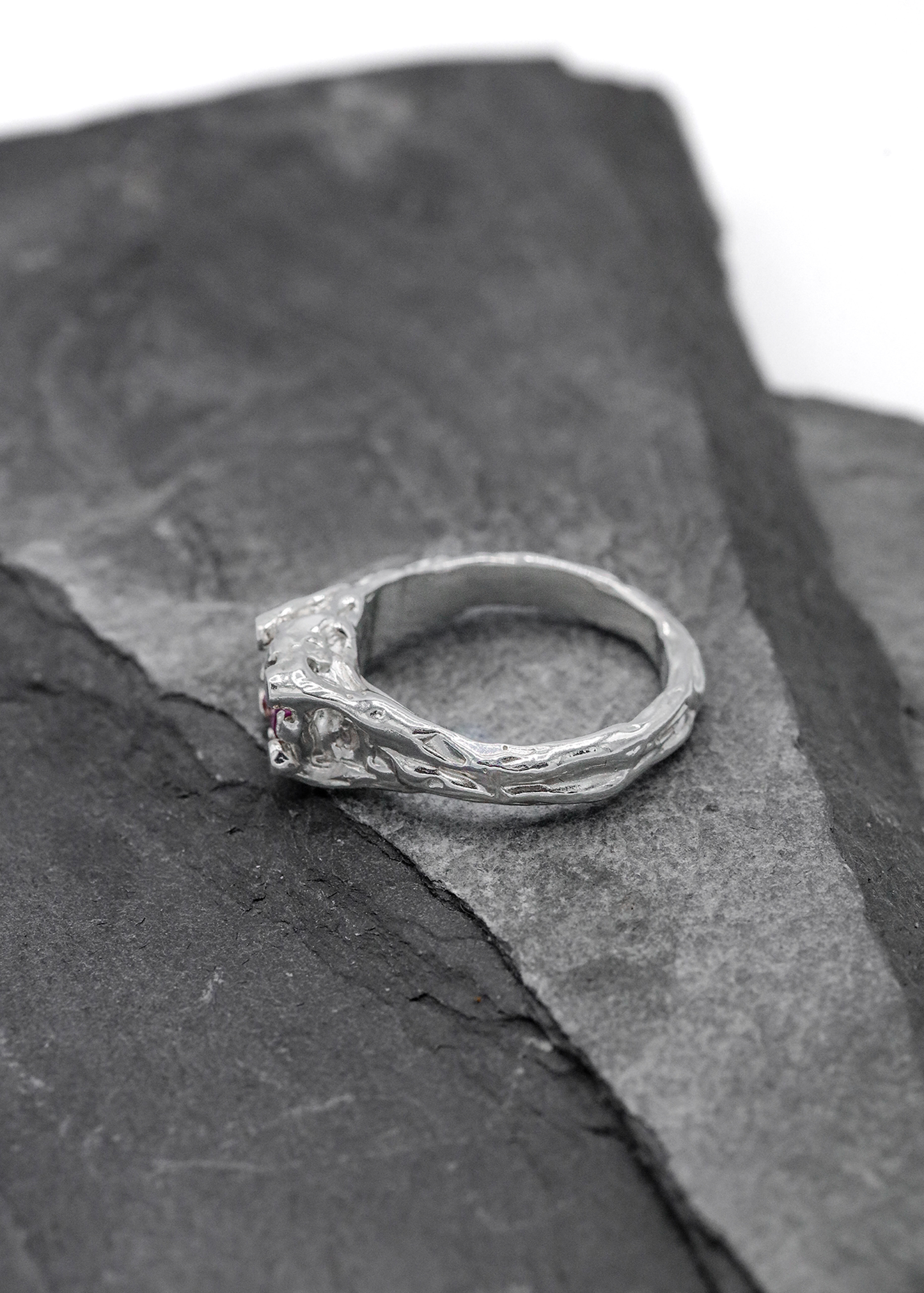 Billy Tooth Casaan ring Bizarre Bazaar