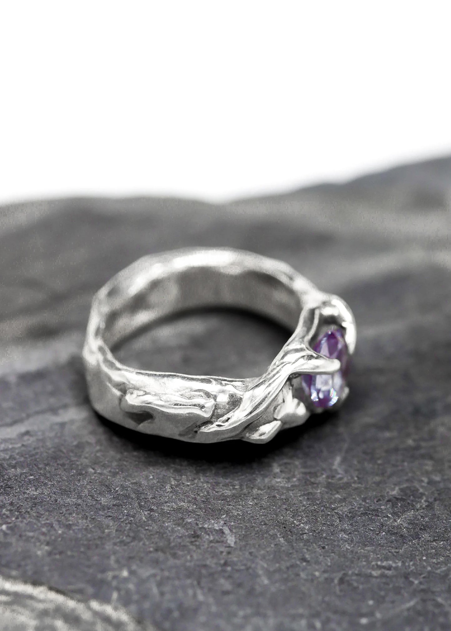 Venom Gemz Ethereal Embrace ring