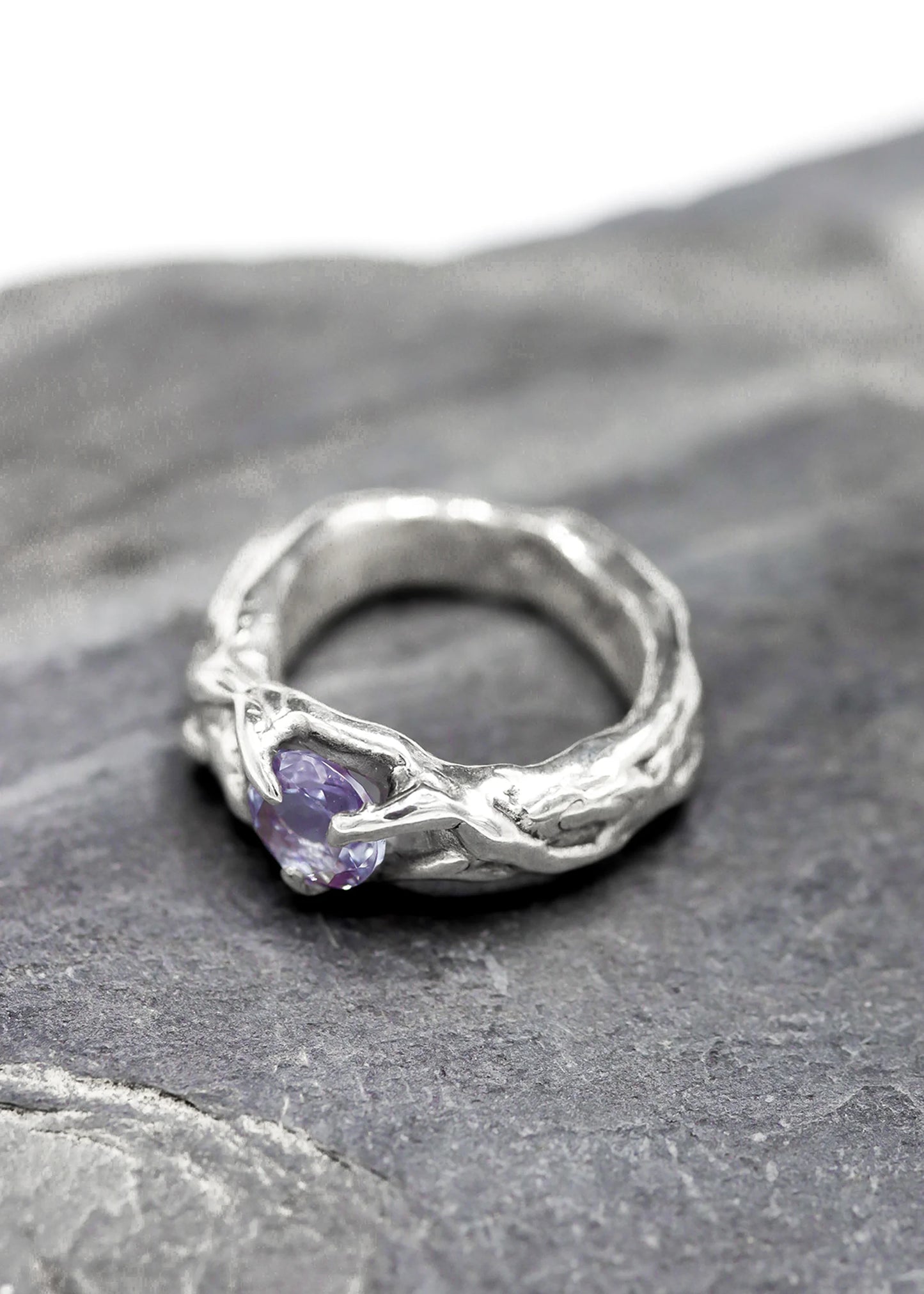 Venom Gemz Ethereal Embrace ring