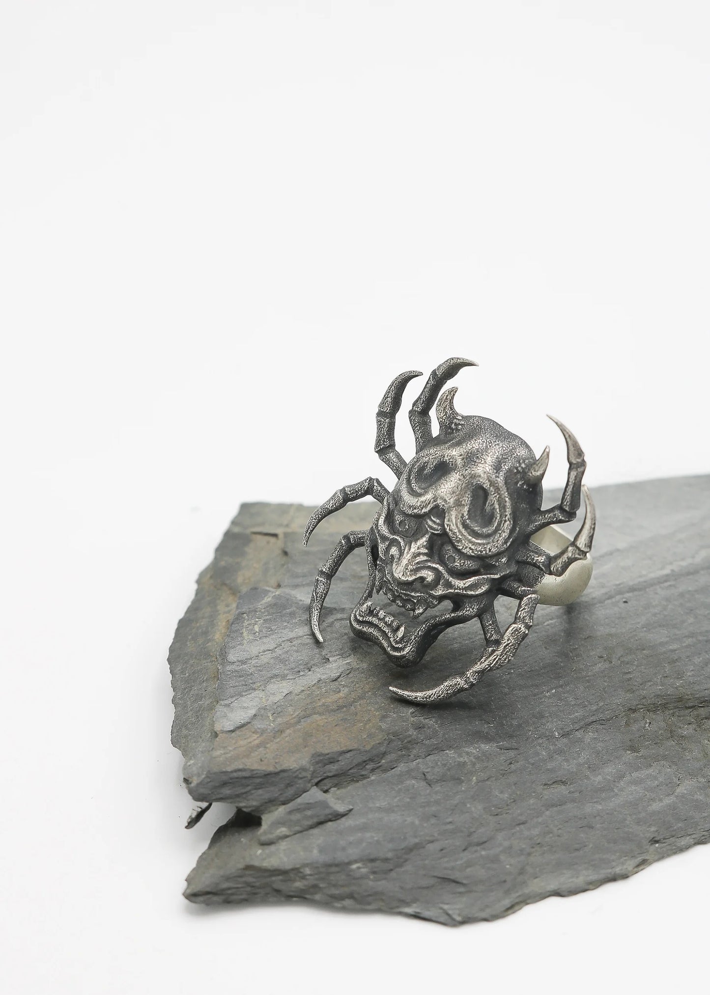 Dark Damage Jorōgumo ring