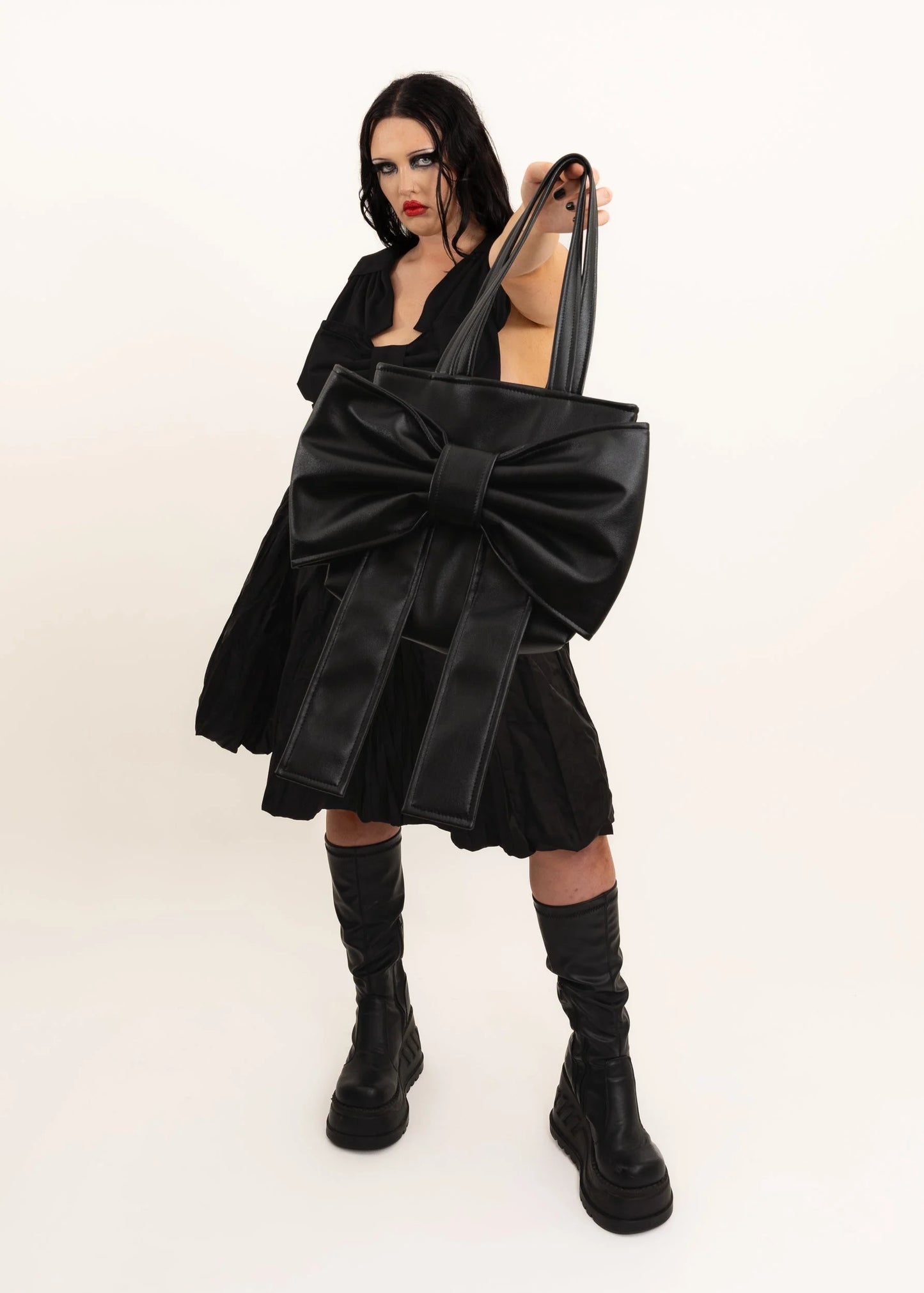 Caitlin Snell Market bag- black PVC