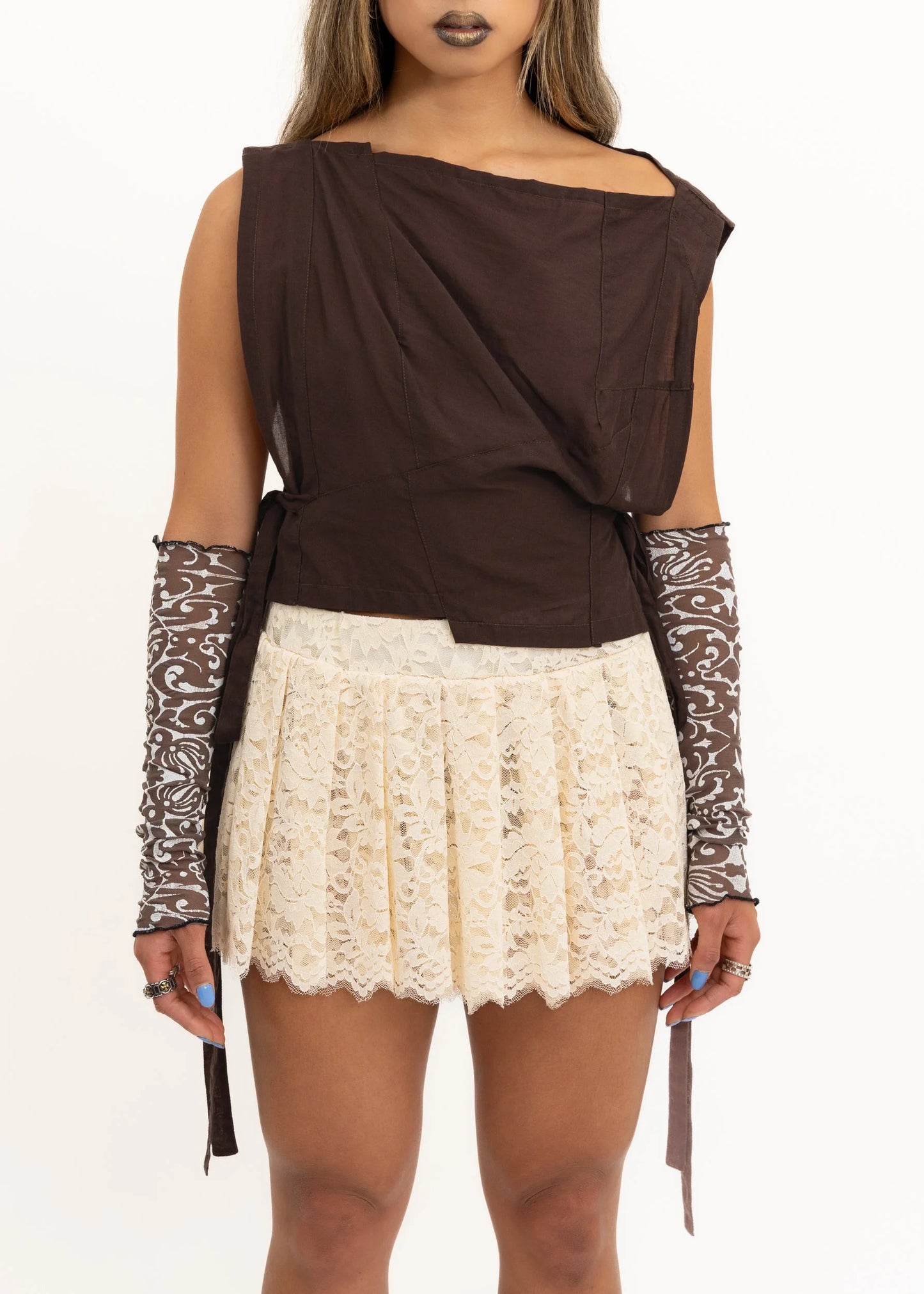Sleeping Profit Pleated lace mini skirt
