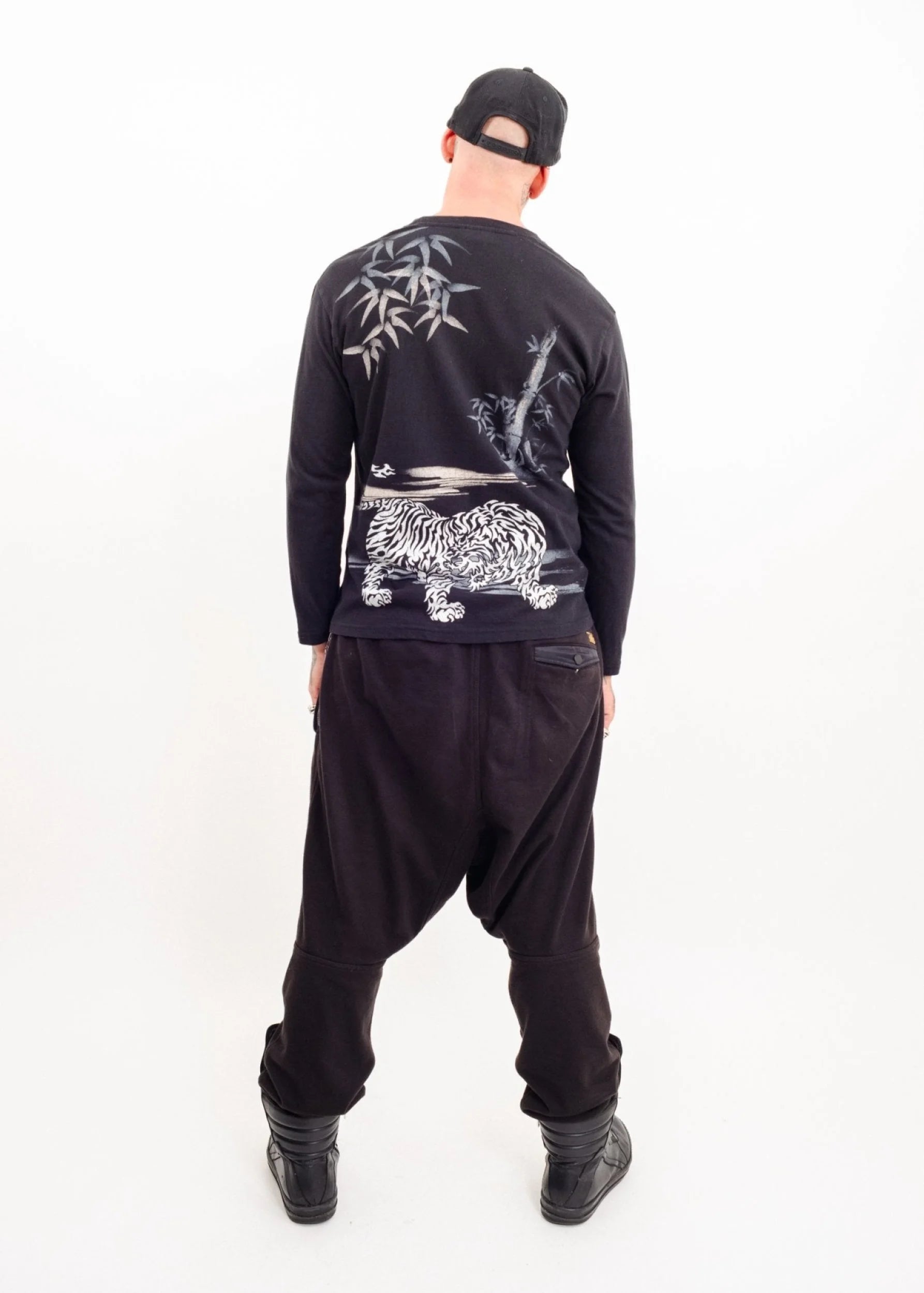 Bullet Noise Japanese vintage glitter graphic tiger t-shirt