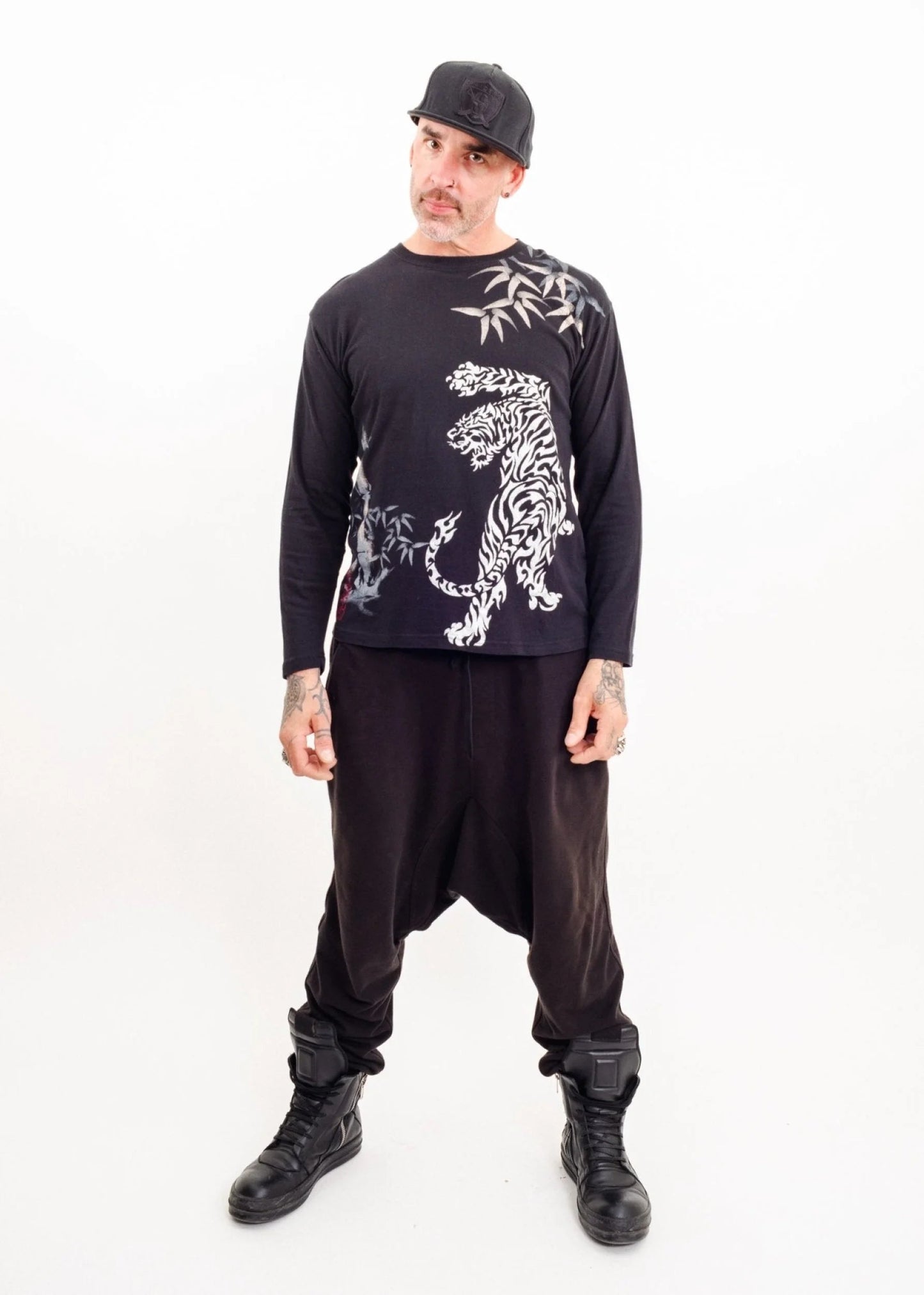 Bullet Noise Sparkly tiger graphic tee