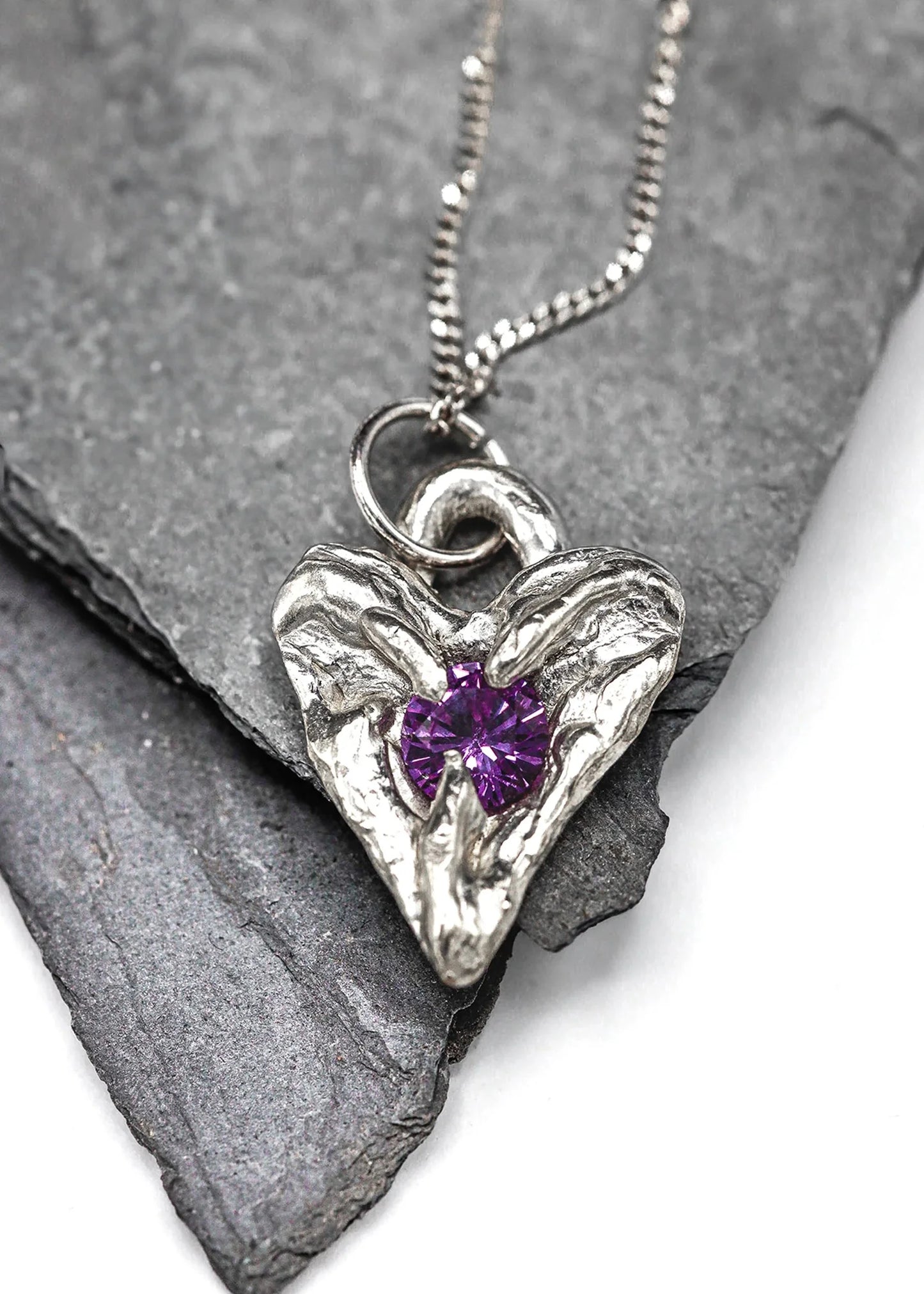 Venom Gemz Visions of Violet necklace