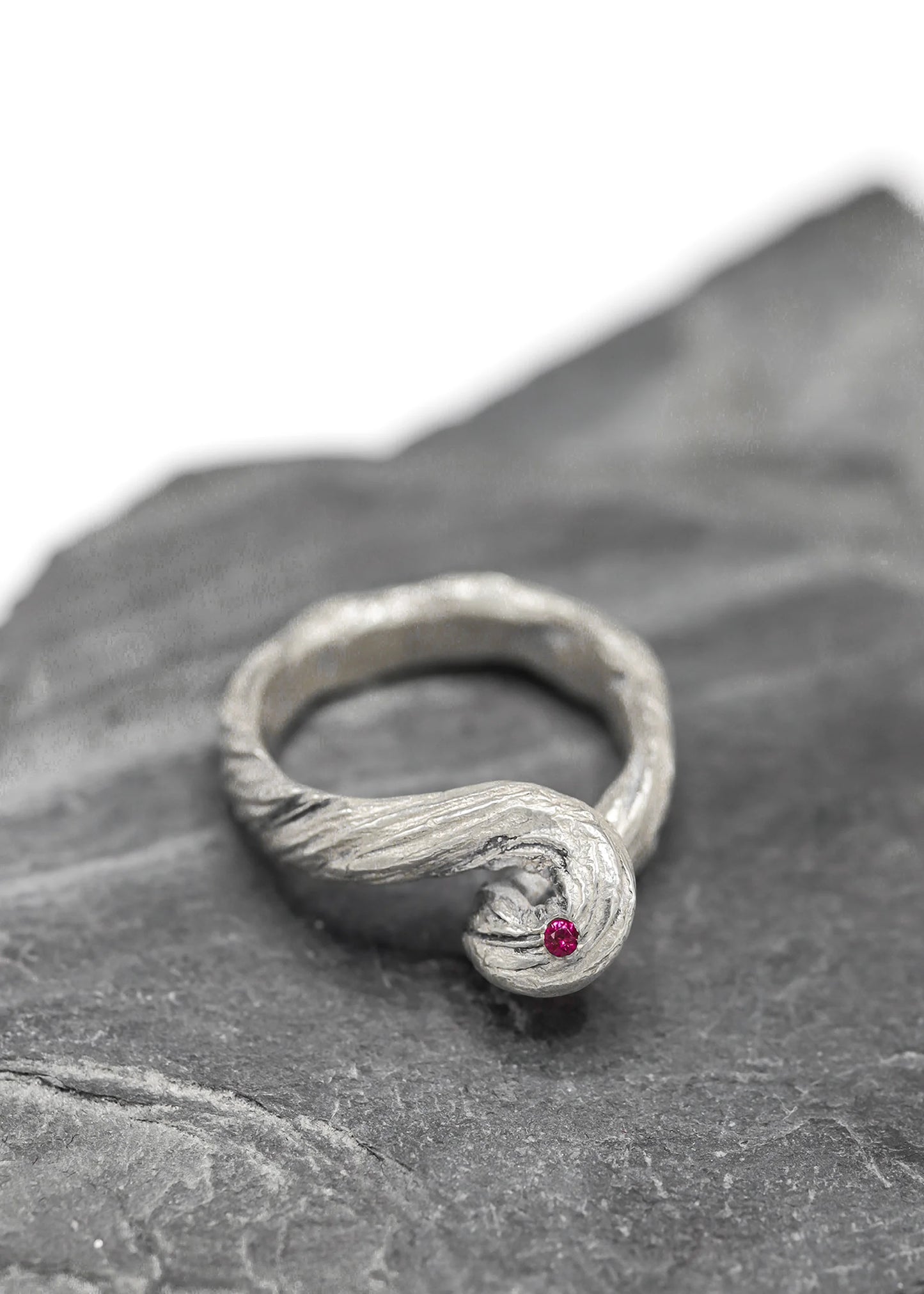 Thorn Jewellery Vortex Twist Ring