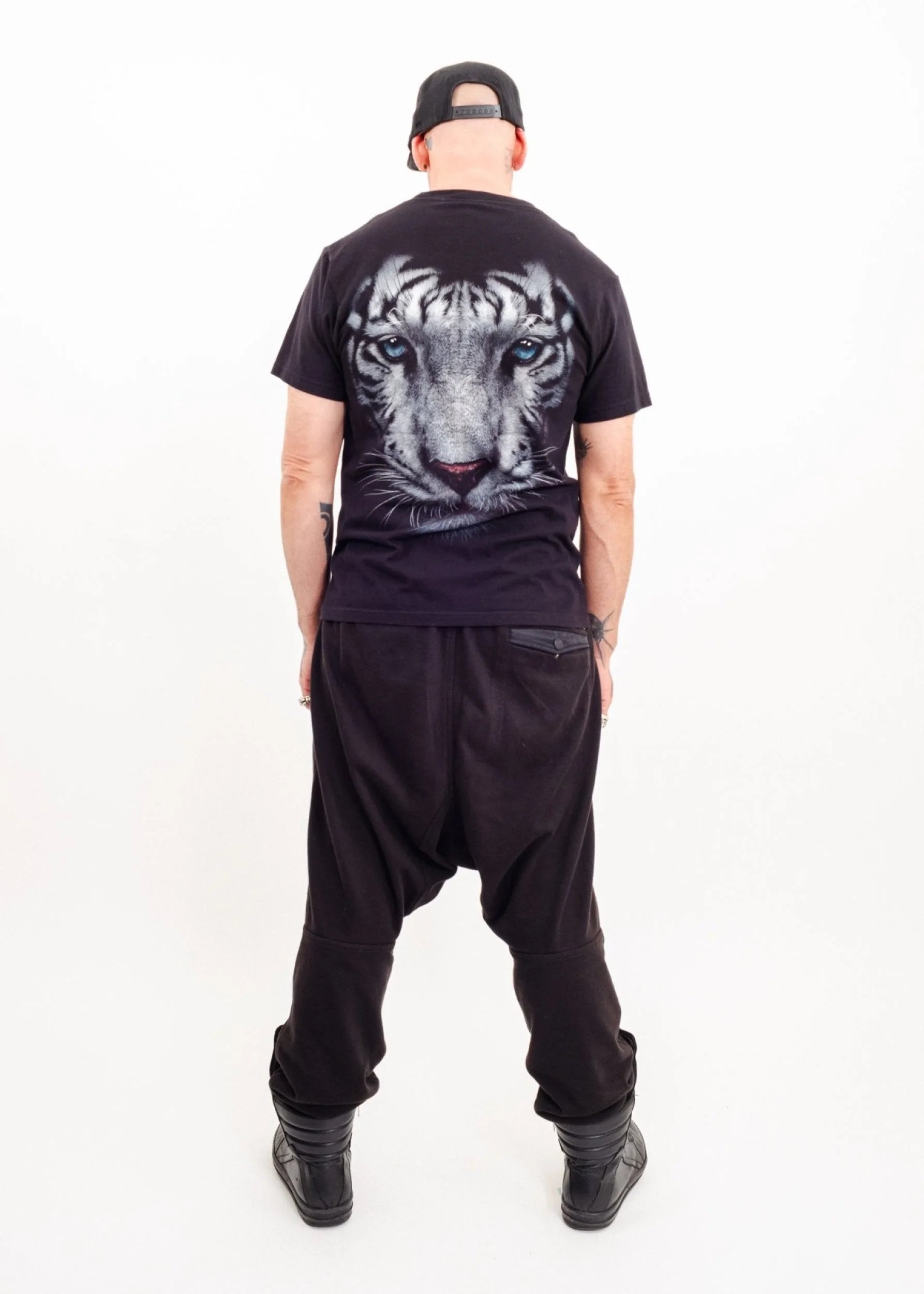 Rock Yeah White Tiger graphic t-shirt