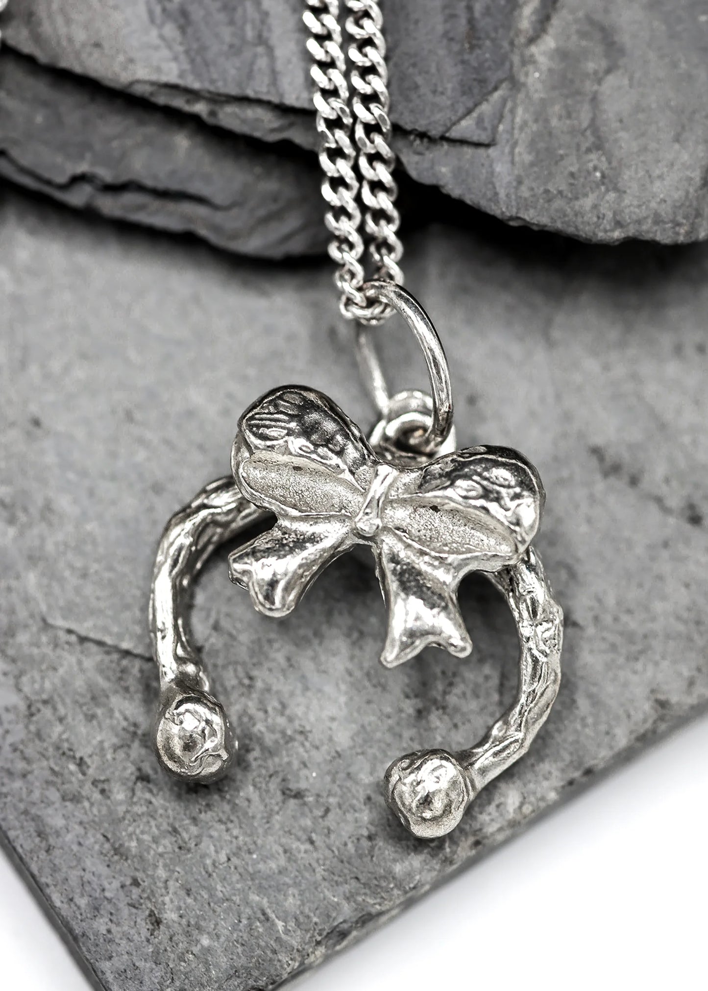 Venom Gemz Y2K Bow Pendant