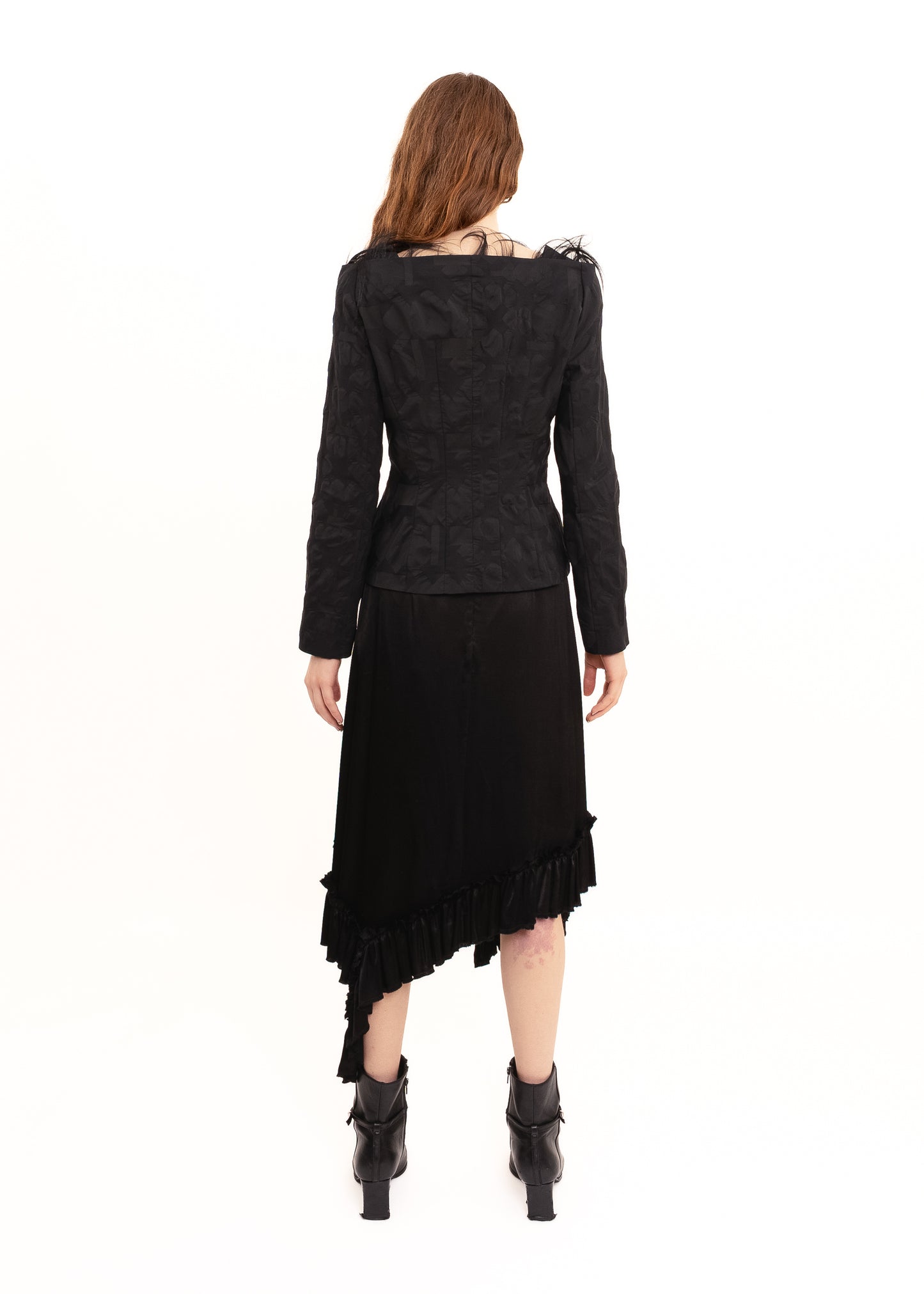Hair trimmed long sleeve top