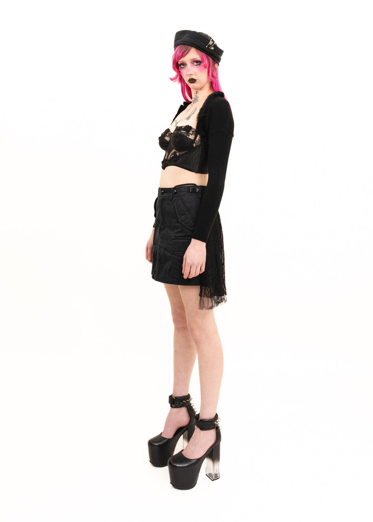 Cargo mini skirt with lace back