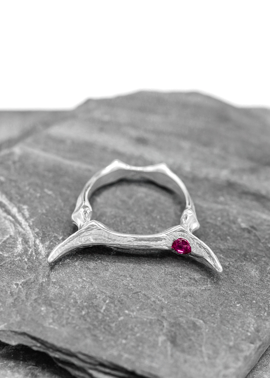 Horned ruby ring
