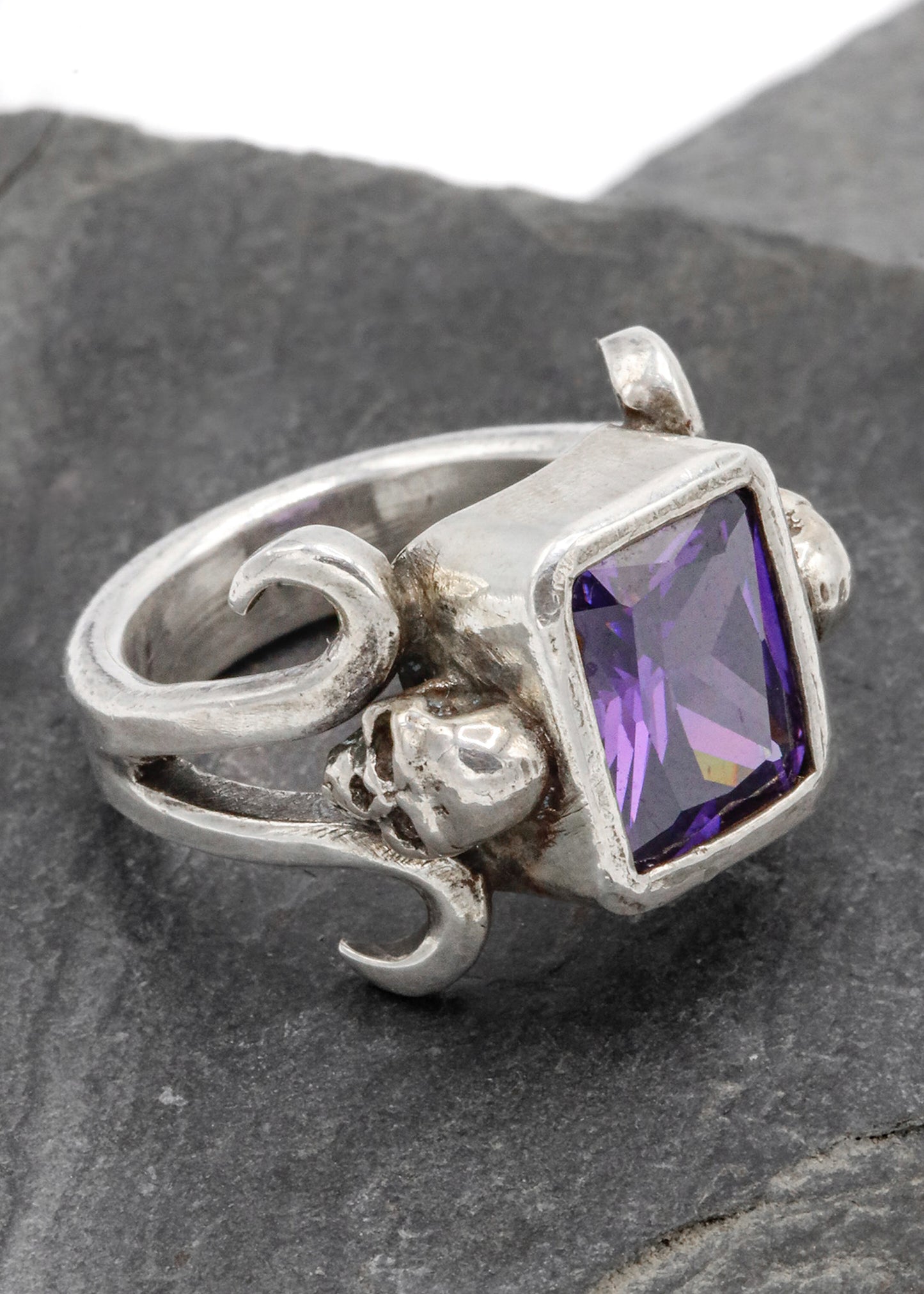 Heliotrope cocktail ring