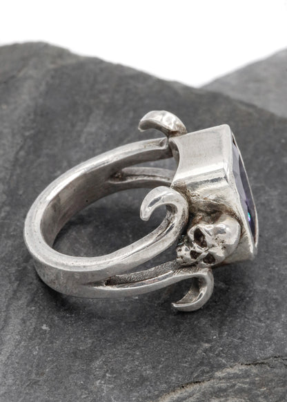 Heliotrope cocktail ring