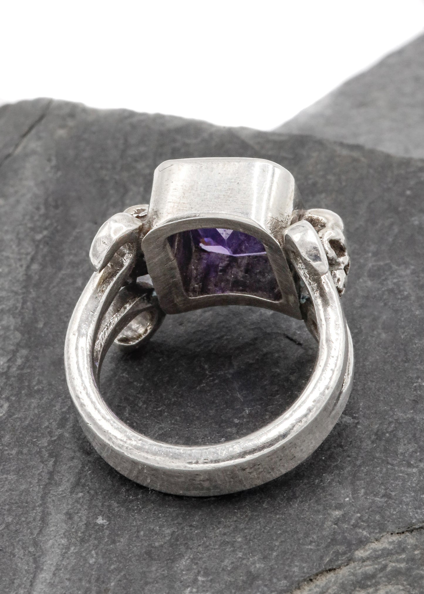 Heliotrope cocktail ring