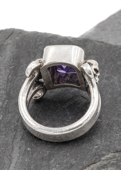 Heliotrope cocktail ring