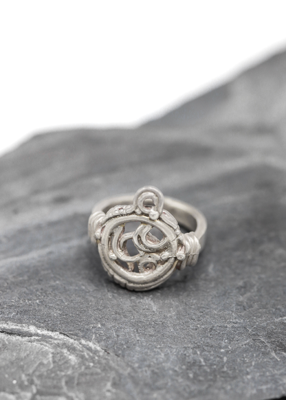 Ornate signet ring
