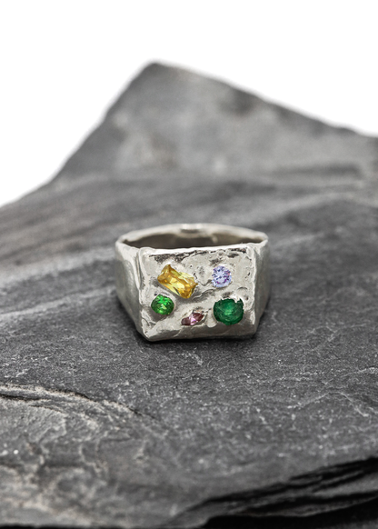 Solitude signet ring