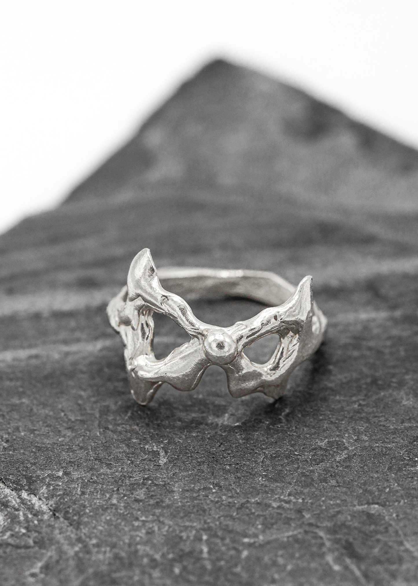Dripping Bow ring