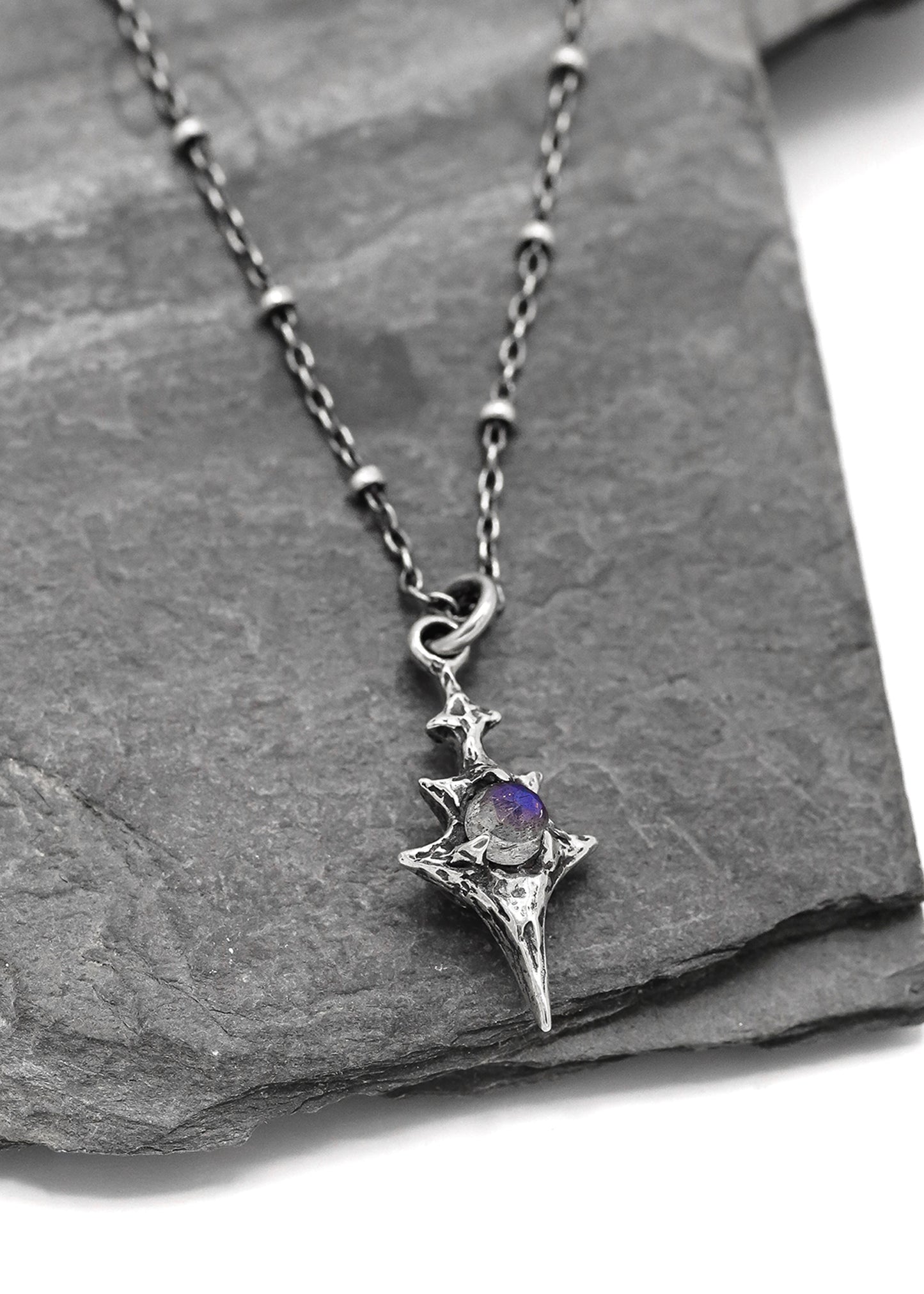 Eldritch Pendant- Labradorite