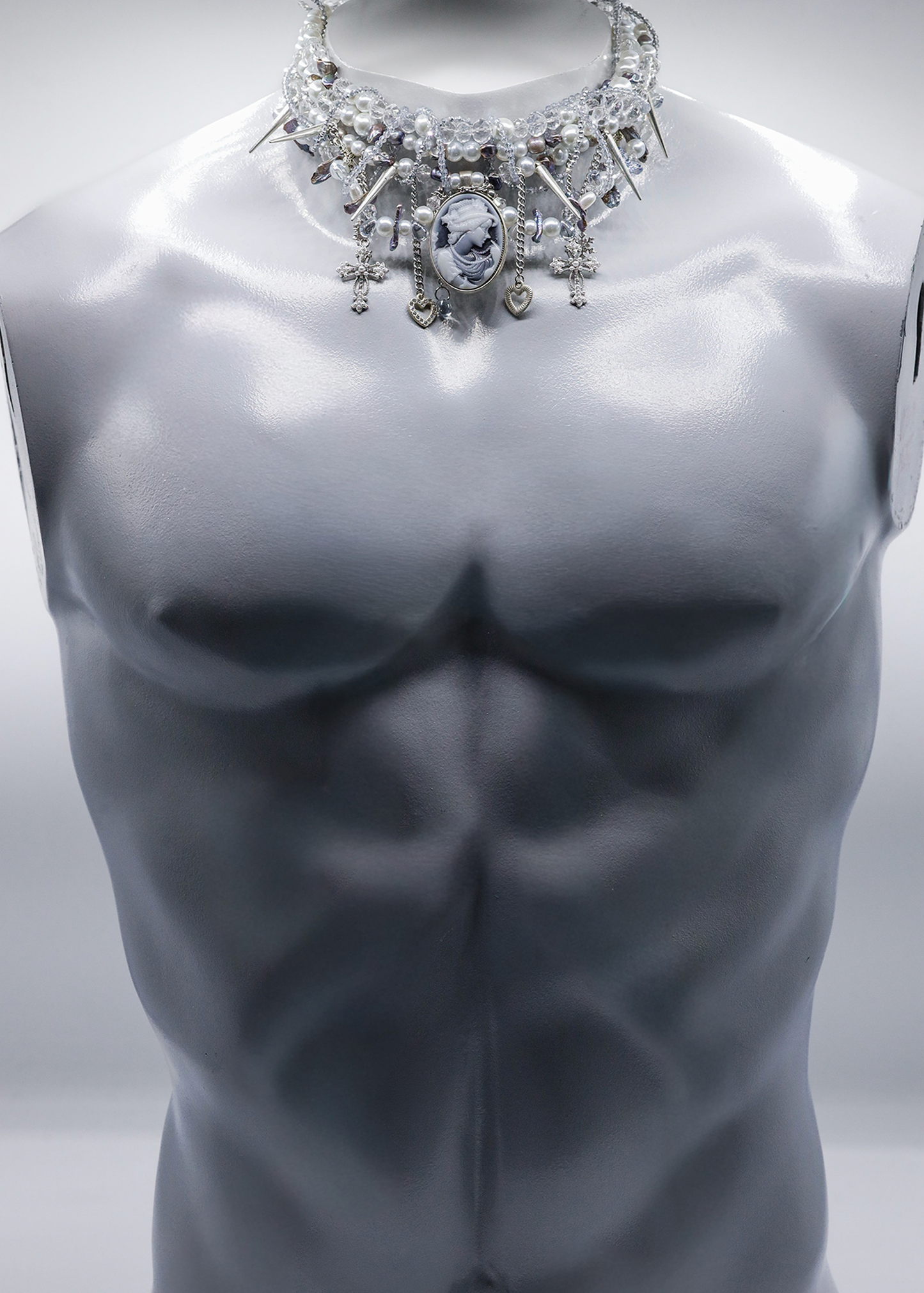 Beaded cameo necklace