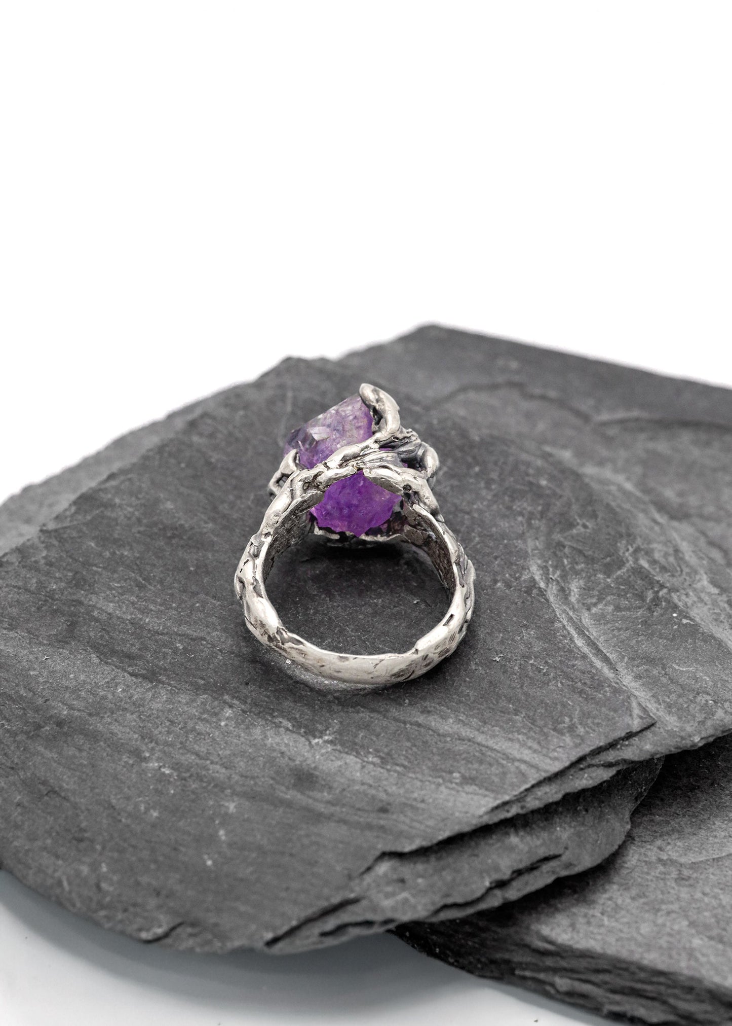 Taika Amethyst ring Bizarre Bazaar