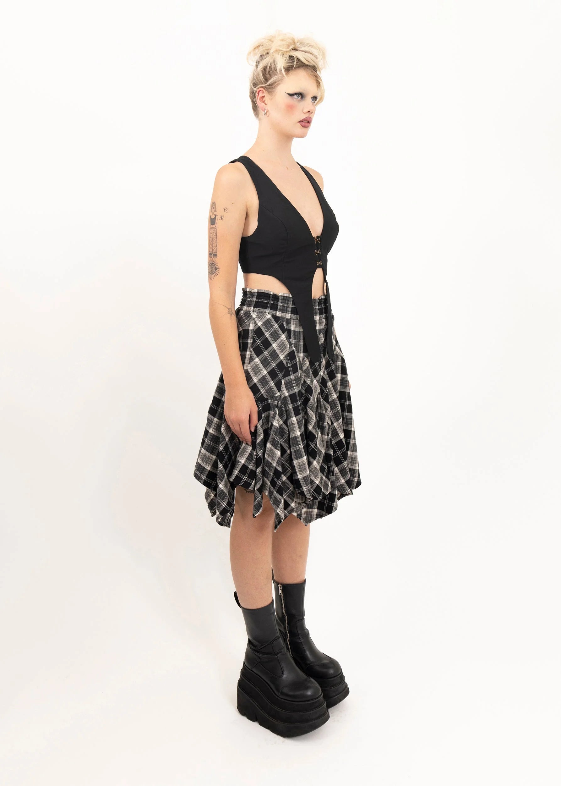 Refreshing Atsuro Tayama Asymmetric tartan skirt