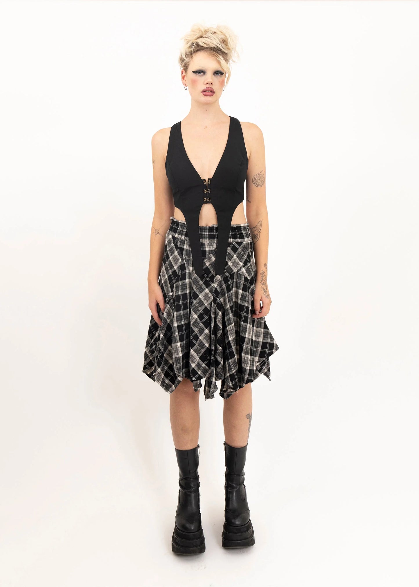 Refreshing Atsuro Tayama Asymmetric tartan skirt