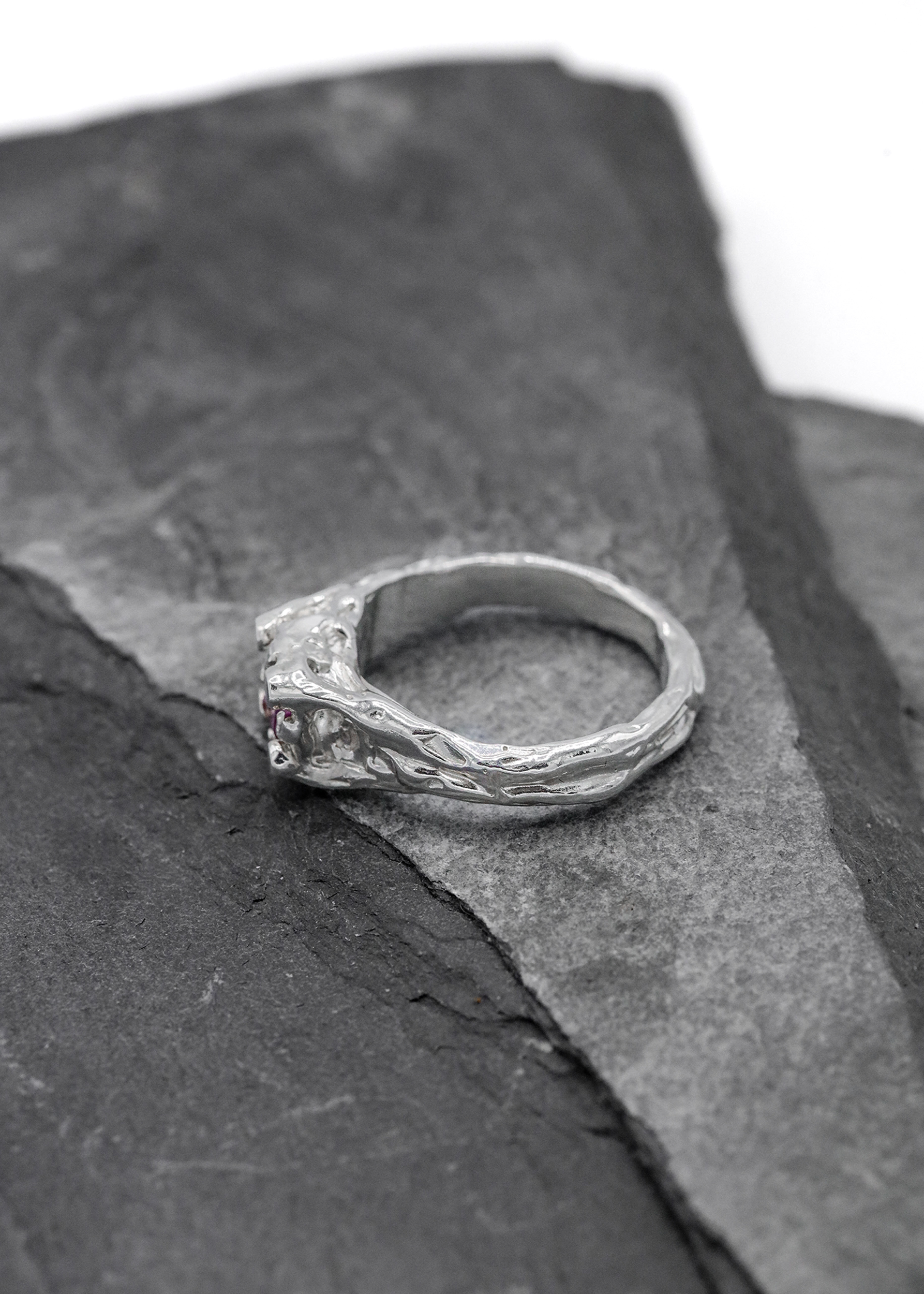 Billy Tooth Casaan ring Bizarre Bazaar