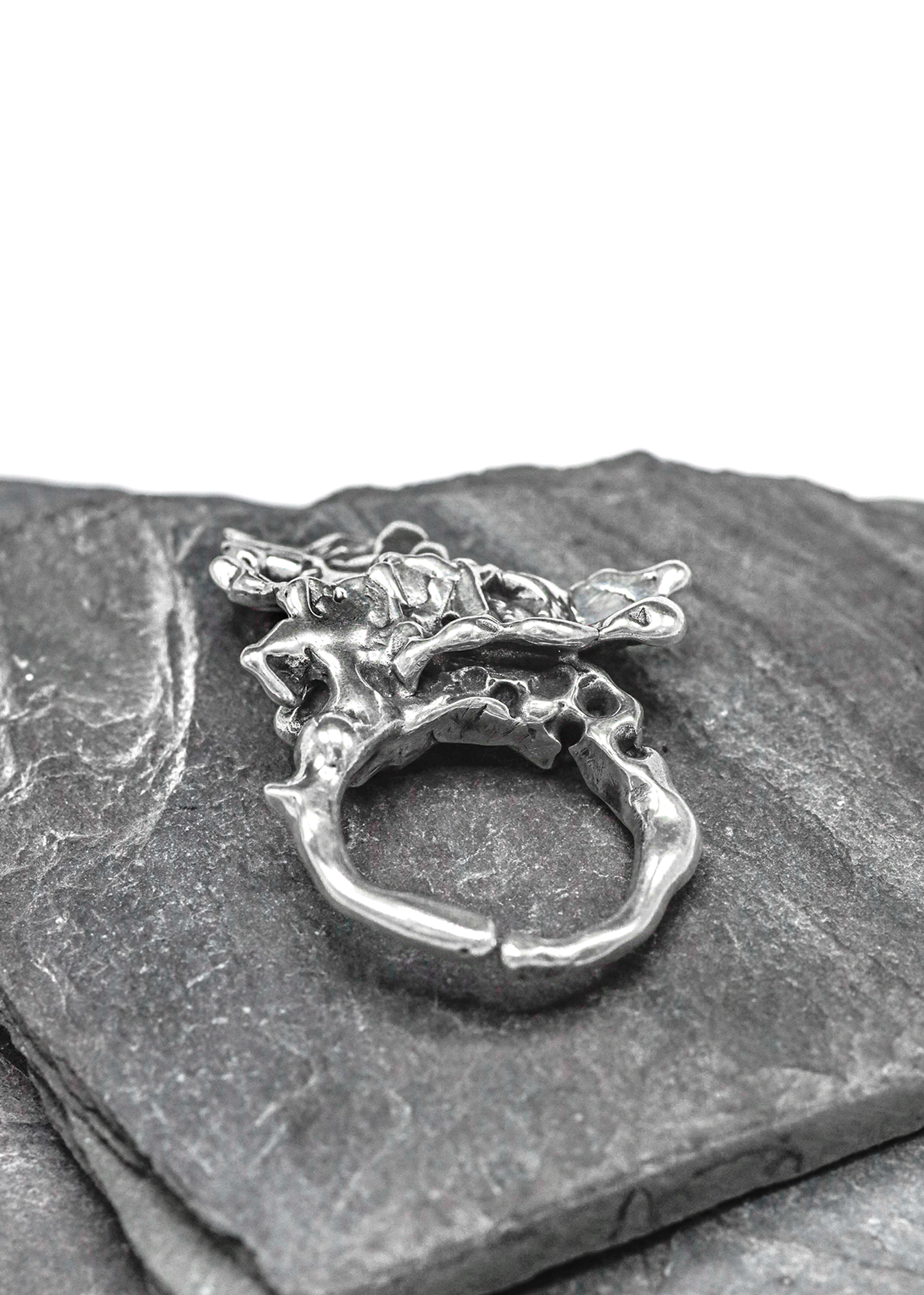 Clove Design Crystalline ring Bizarre Bazaar