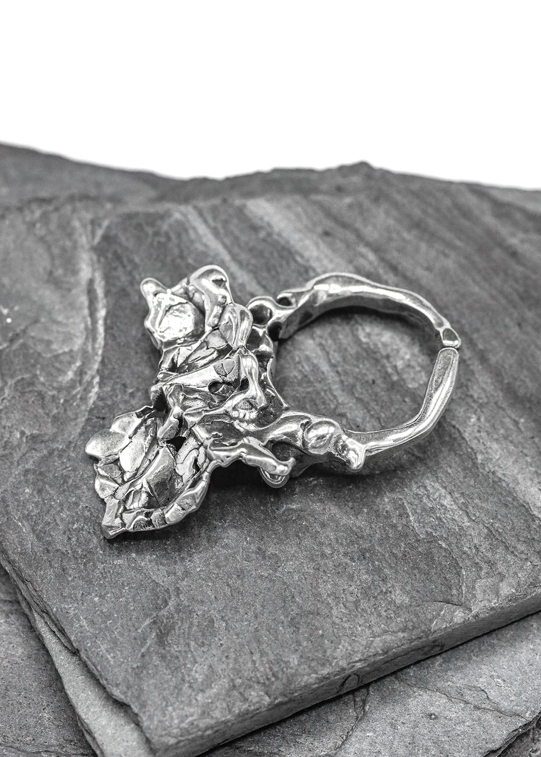 Clove Design Crystalline ring Bizarre Bazaar