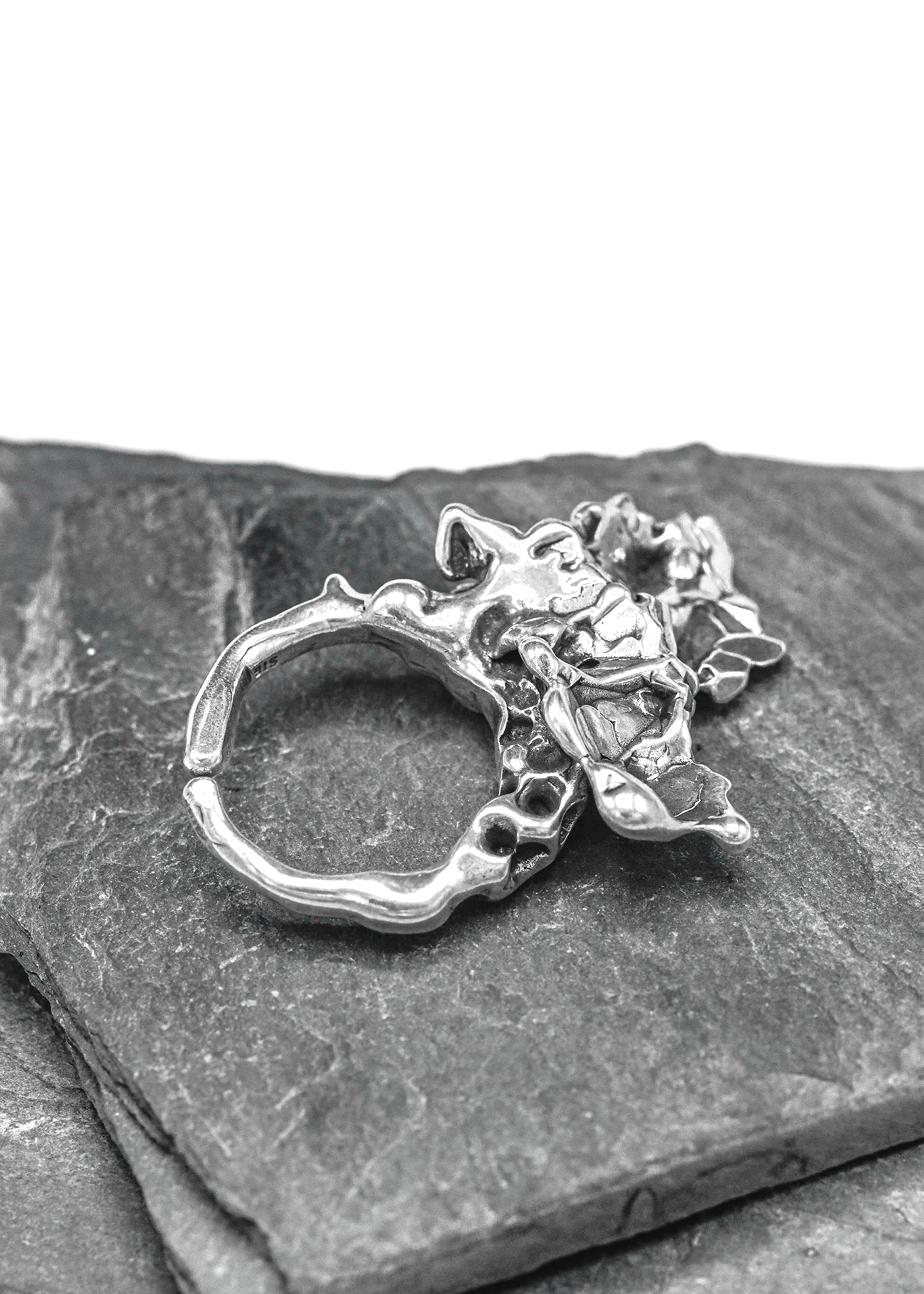 Clove Design Crystalline ring Bizarre Bazaar