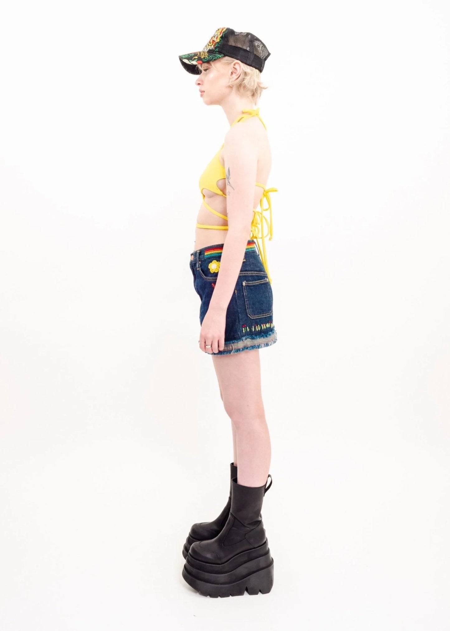 Hysteric Glamour Embroidered denim mini skirt