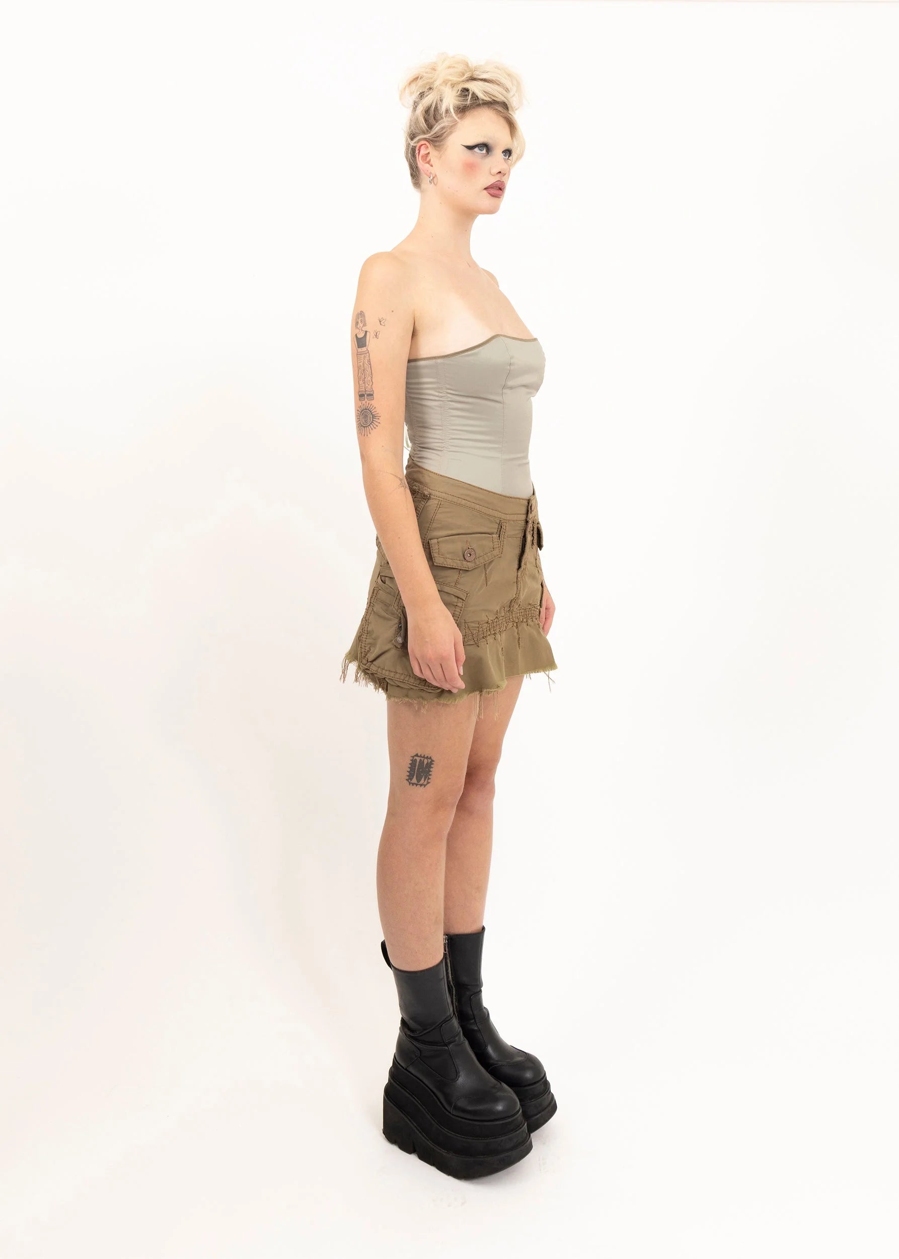 Chelseagarb Engineered cargo style mini skirt