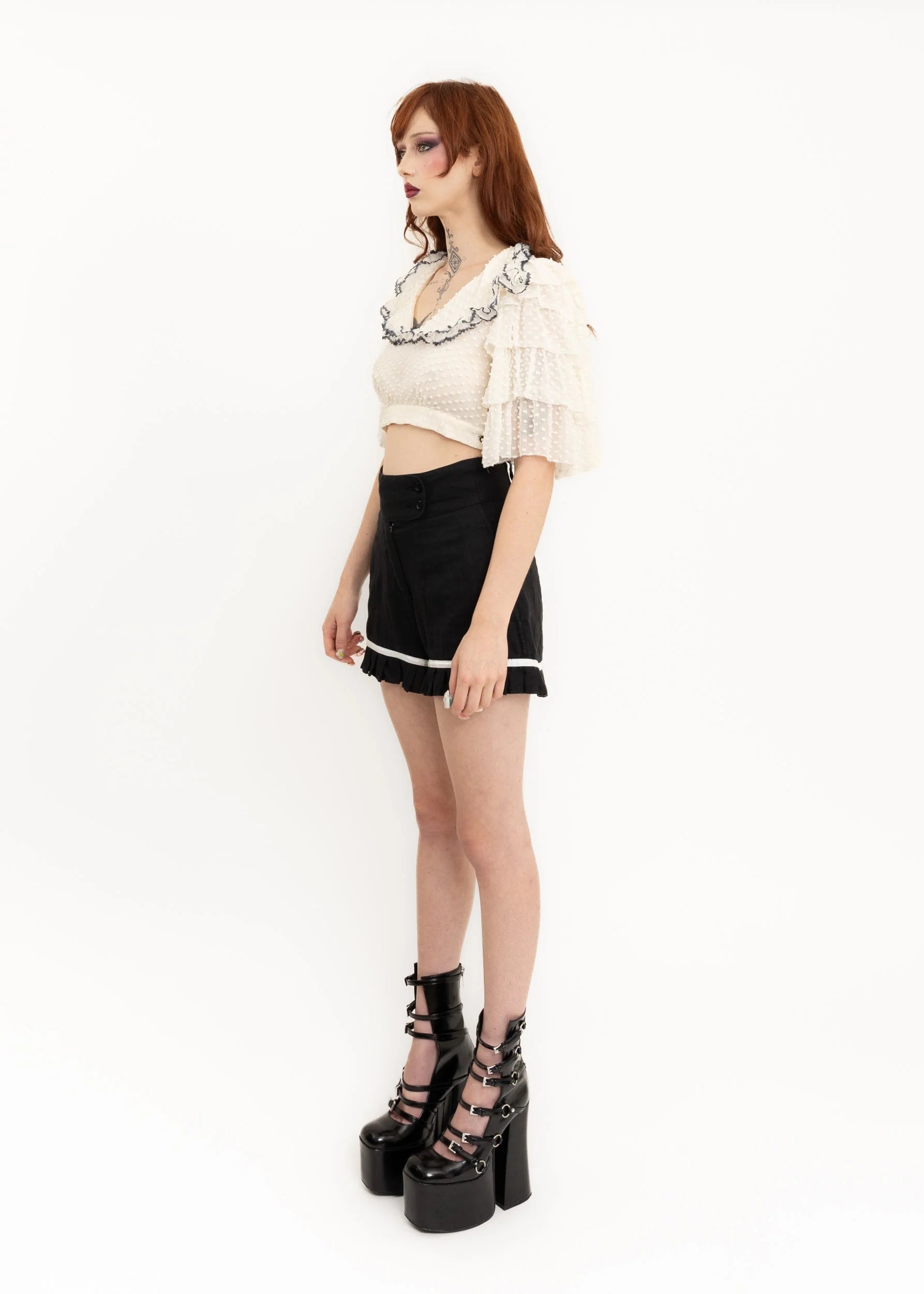 Madame Hawke by Ruby Frill hem linen shorts