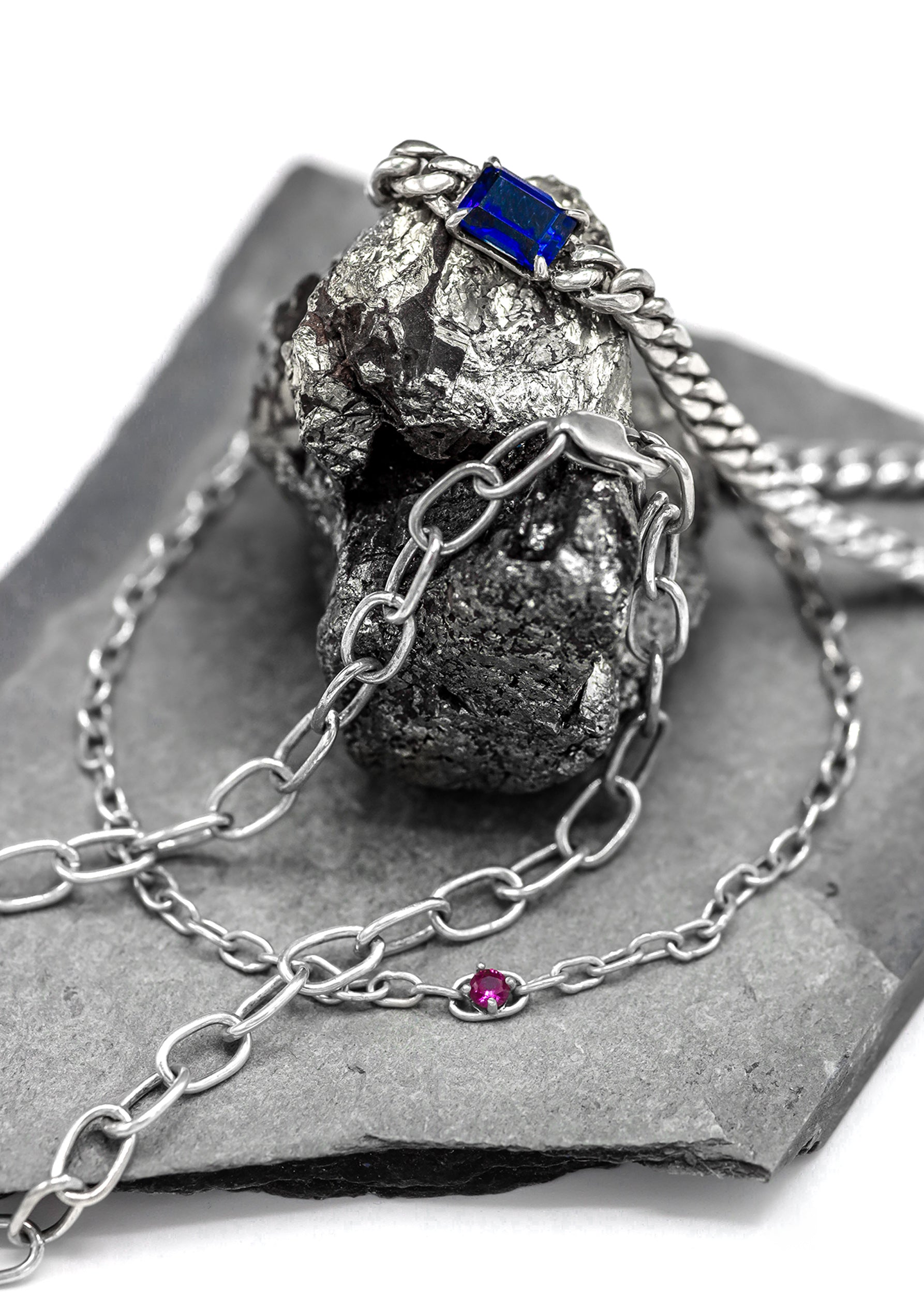 Cowboy Customs Handmade Cuban link chain sapphire bracelet Bizarre Bazaar