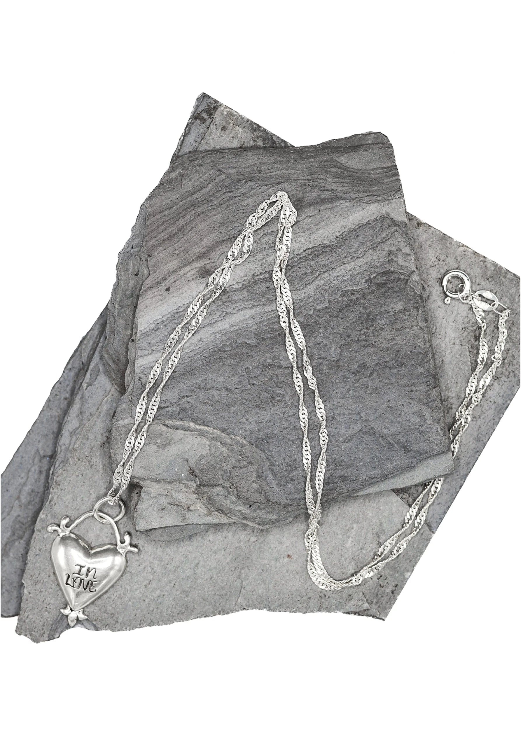 M.V.H Jewellery In Love Heart Pendant