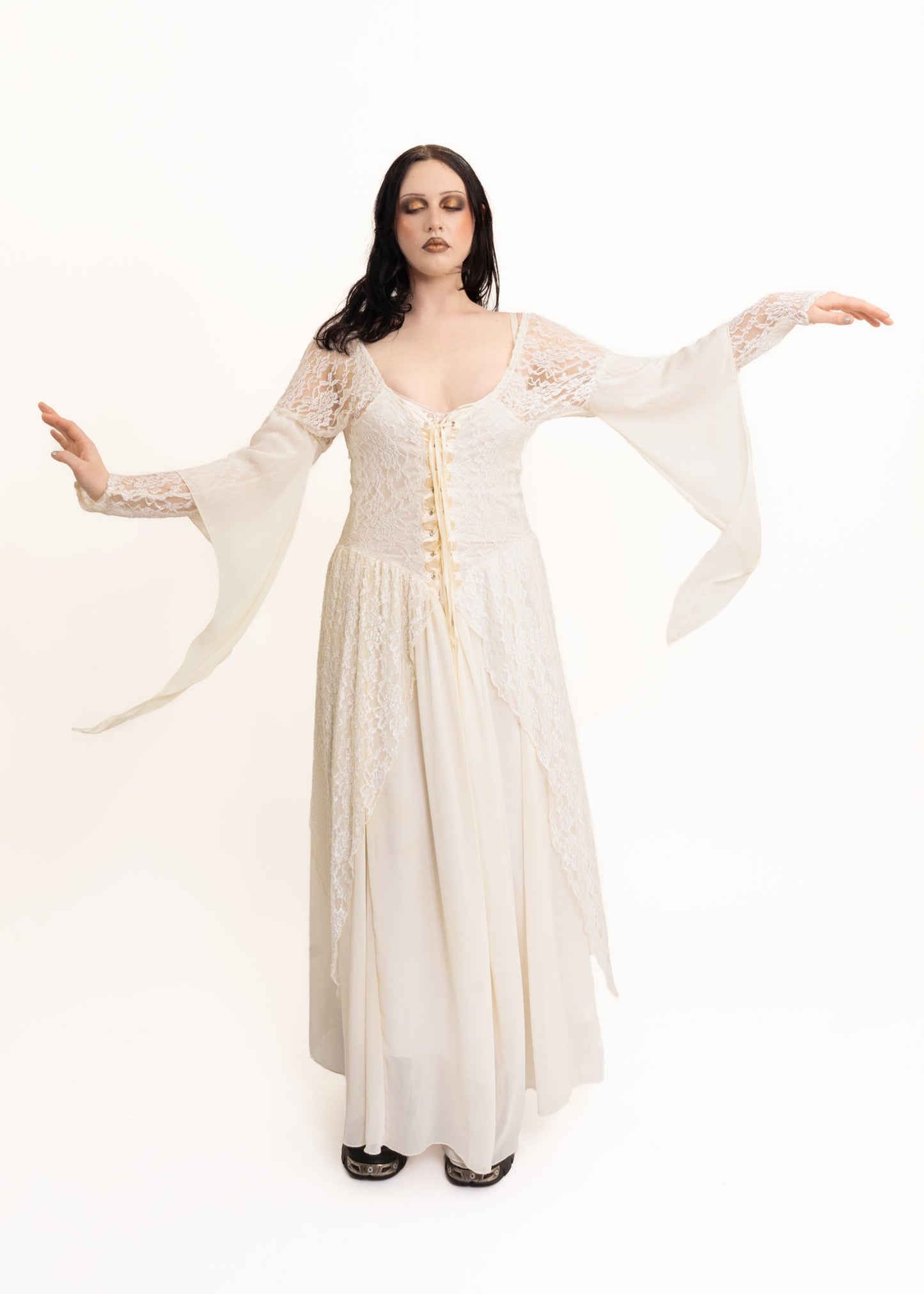 Anventagous 90s vintage whimsigoth lace dress Bizarre Bazaar