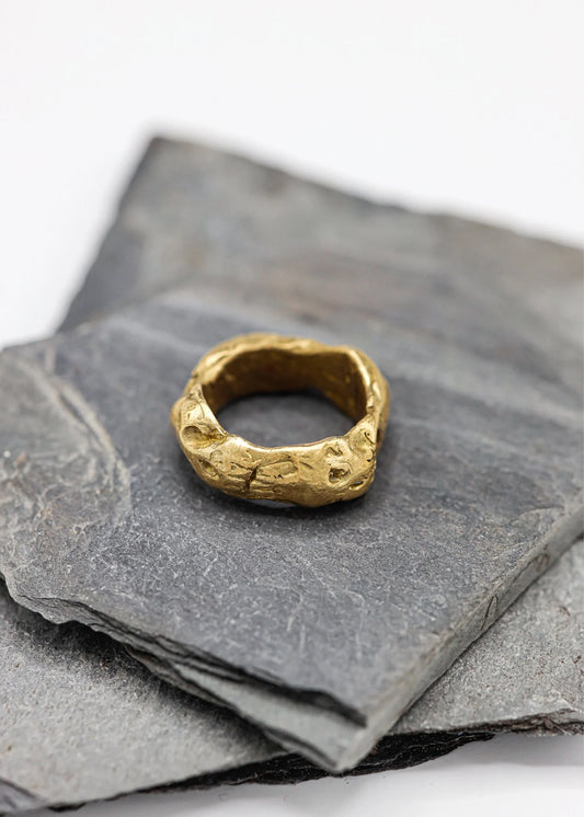 Cameleon Shines Melting skull ring