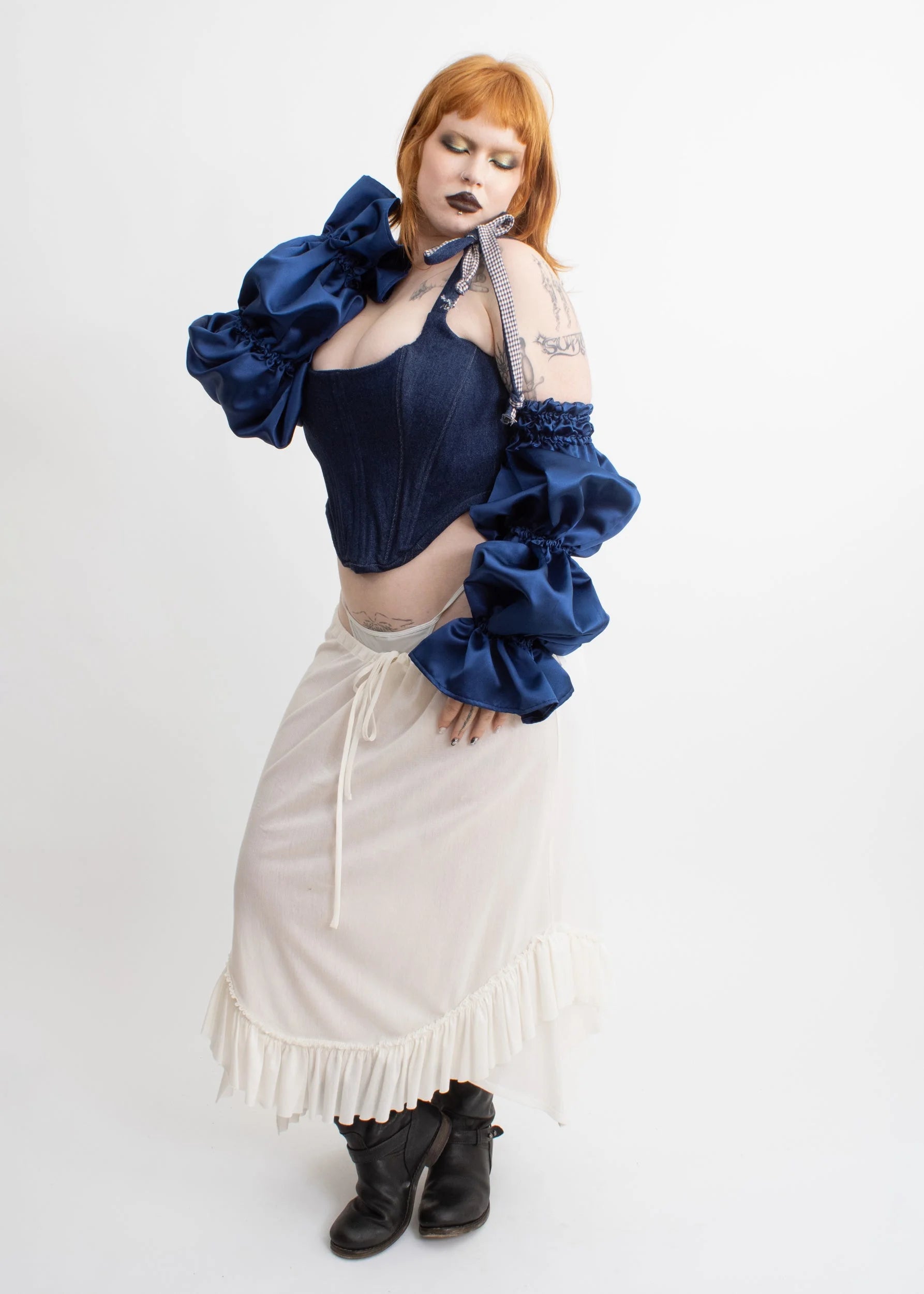 Depth of Scye Mesh drawstring skirt