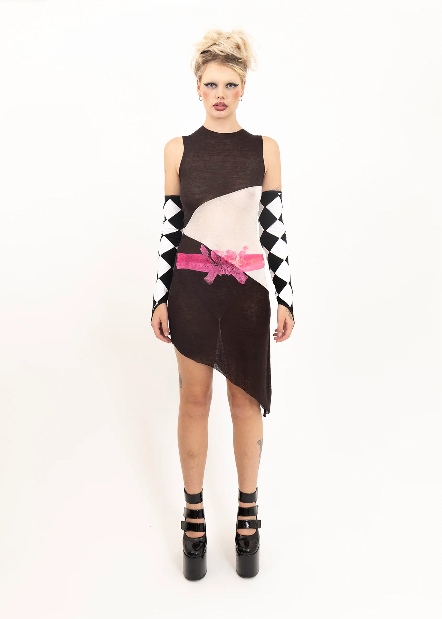 Catherine Boddy Panelled mesh dress with belt print