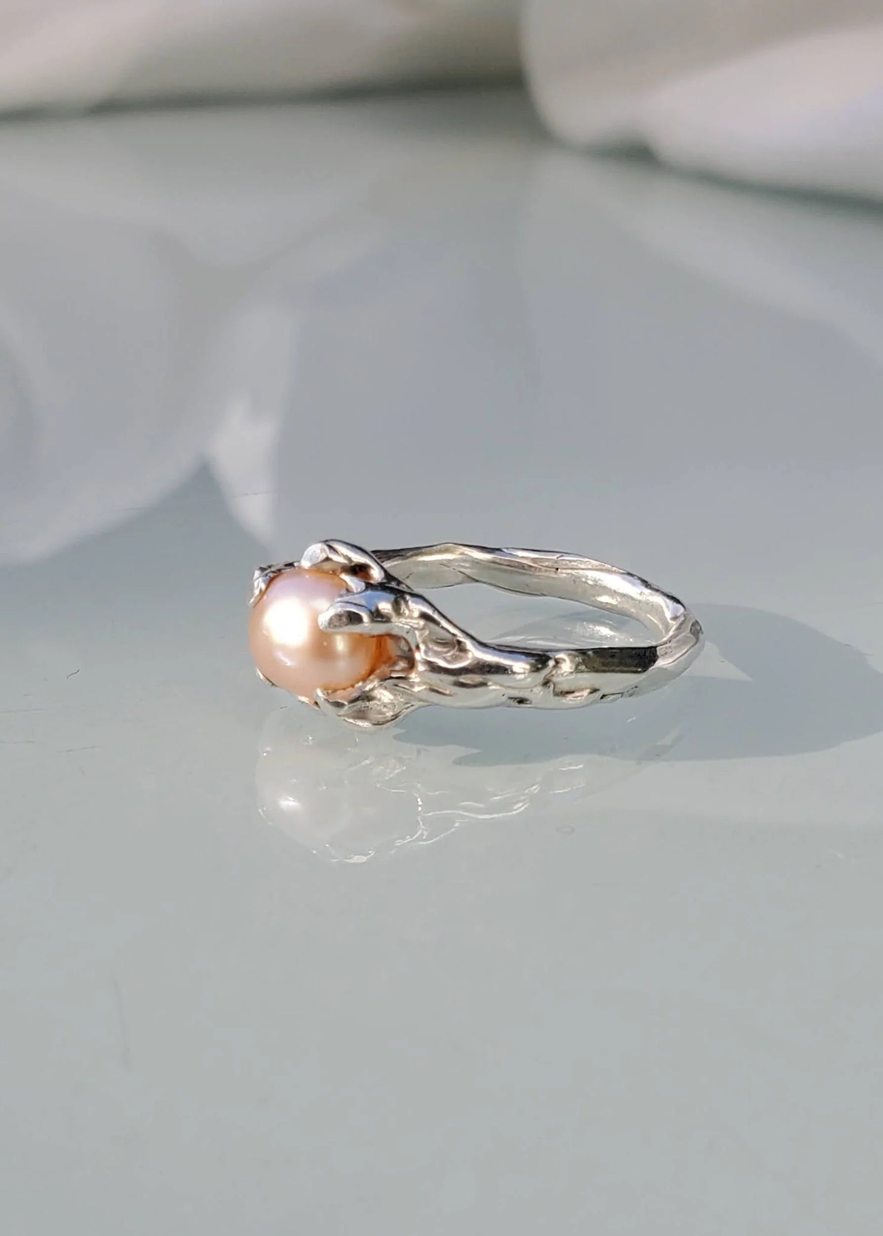 Mothmade Jewels Peace Juice freshwater pearl ring