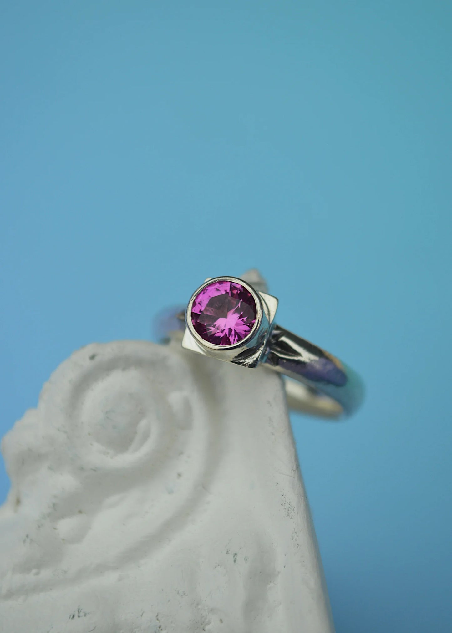 M.V.H Jewellery Pedestal Ring- hot pink ruby