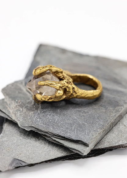 Cameleon Shines Quartz ring