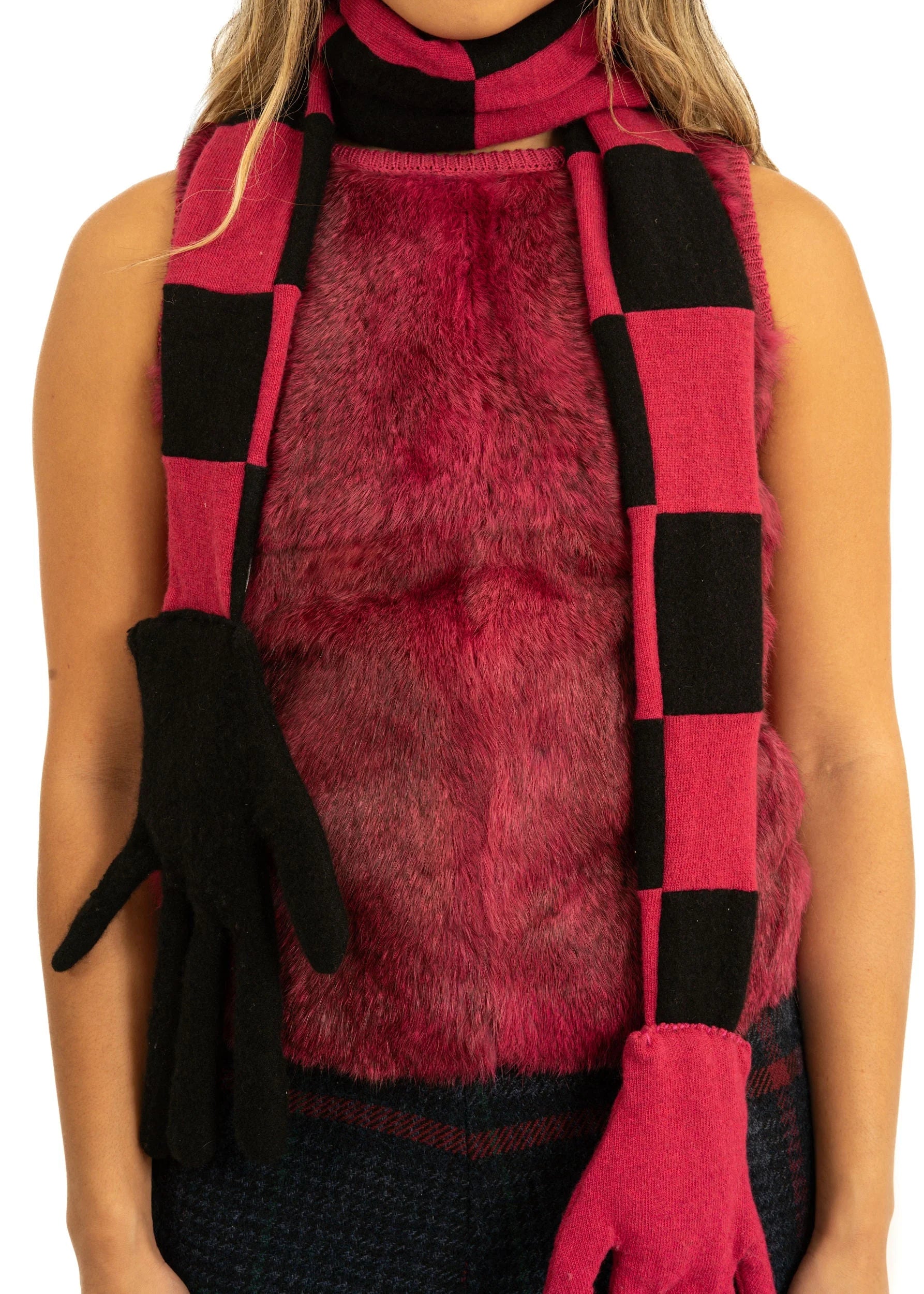 Cecil McBee Rabbit fur/ knit vest