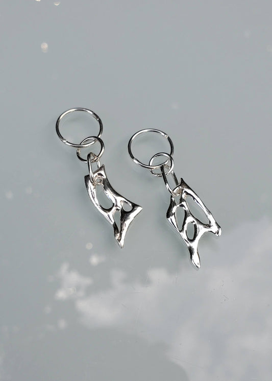 Ripple chain drop earrings