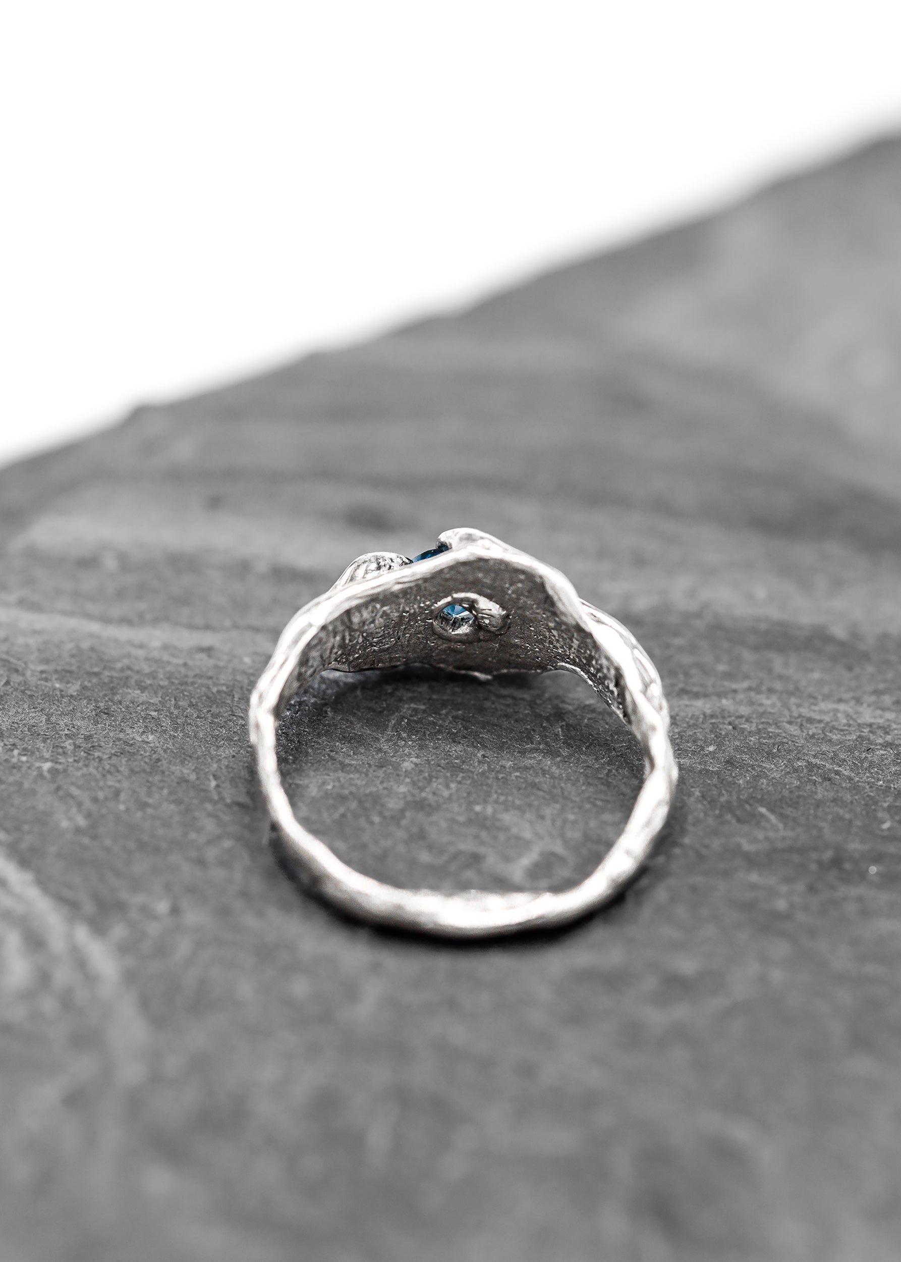 Venom Gemz Sky Horizon ring Bizarre Bazaar